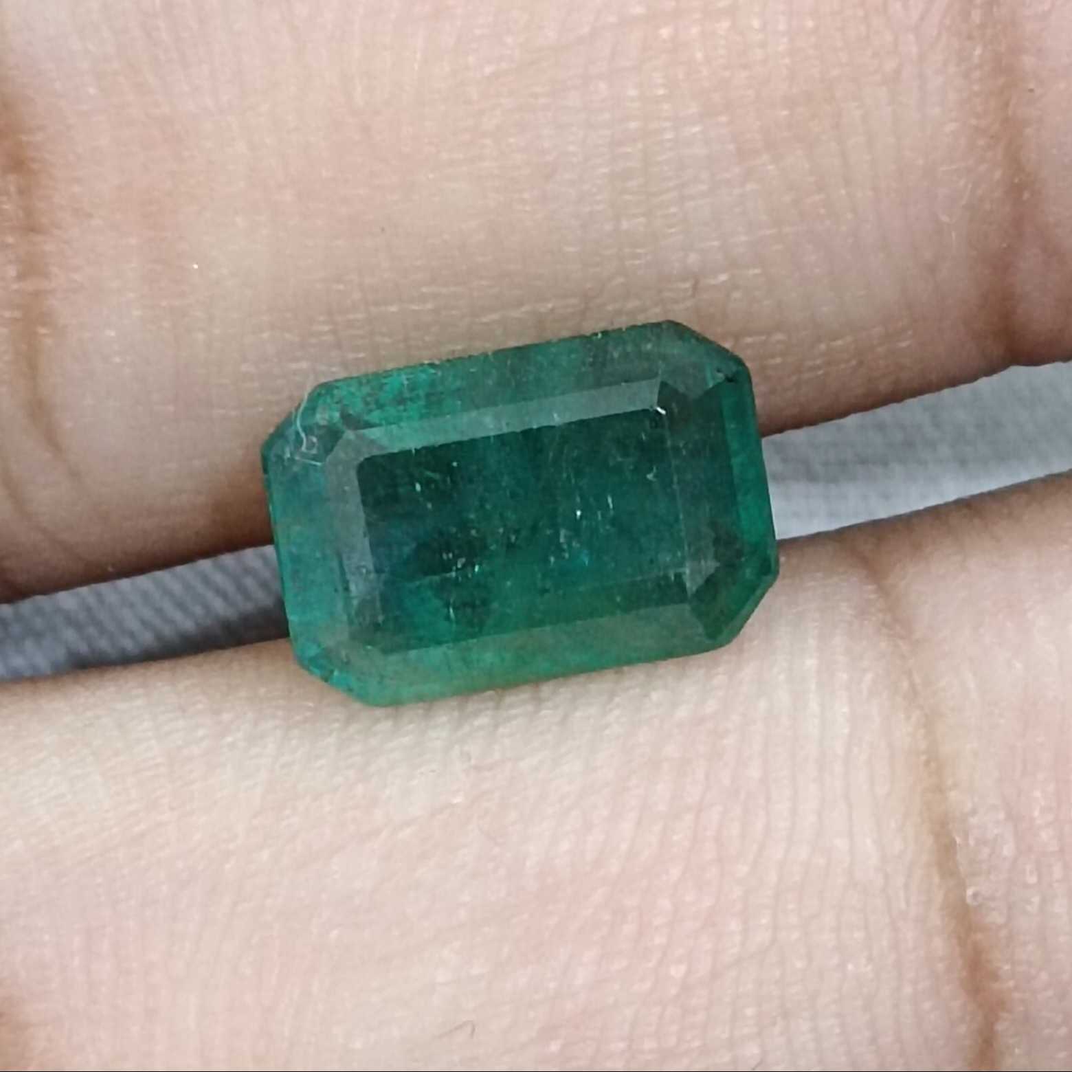 3.22ct deep medium green Zambian emerald gemstone /