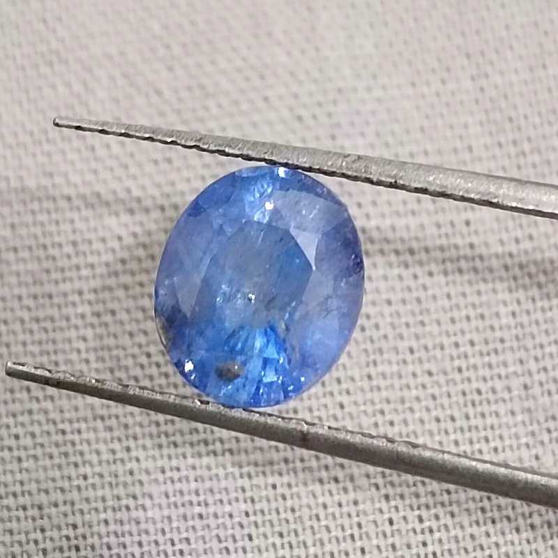 2.23ct oval cut Ceylon medium blue sapphire gemstone/