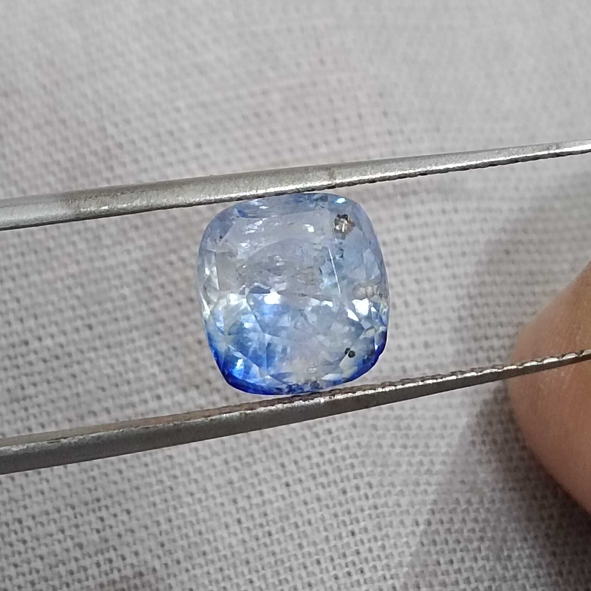 3.59ct Ceylone origin unheated blue sapphire gemstone/