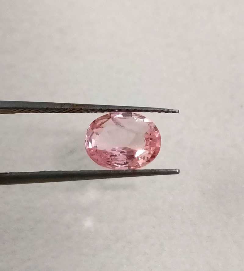 1.51ct IGI certified oval cut unheated padparadscha sapphire gemstone 