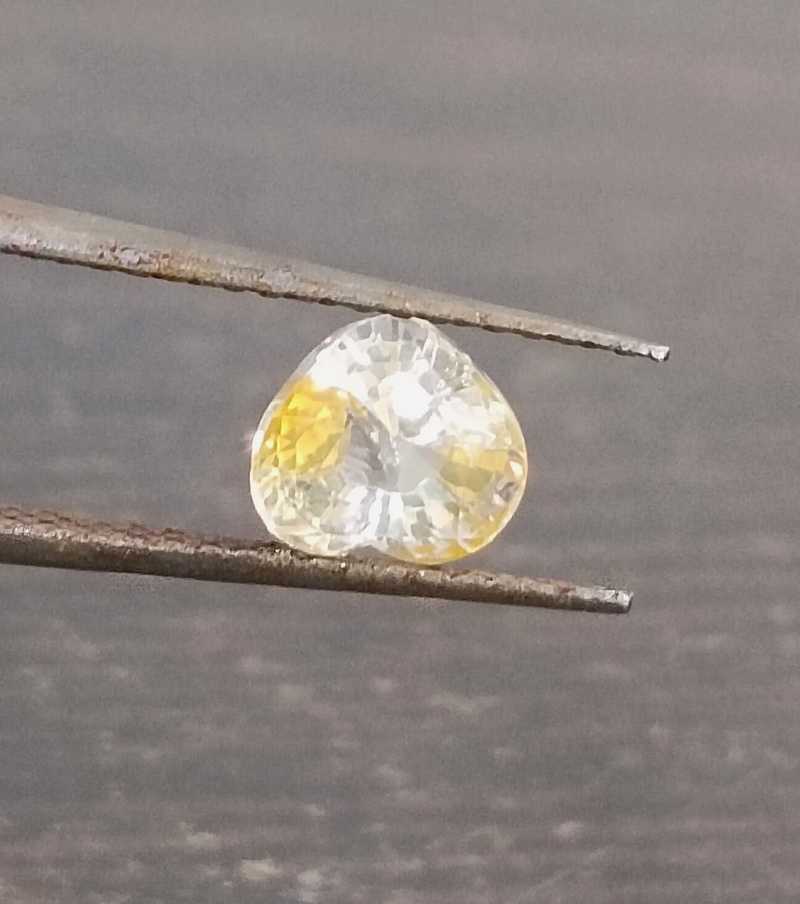 1.14ct heart mix shape Ceylon unheated medium yellow sapphire gem