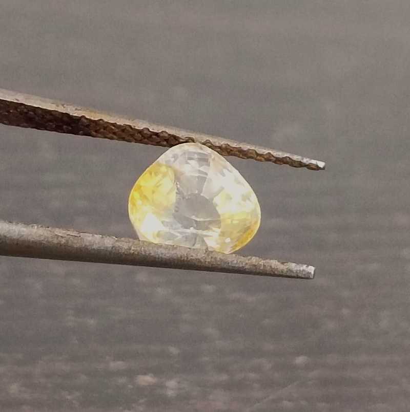 1.14ct heart mix shape Ceylon unheated medium yellow sapphire gem