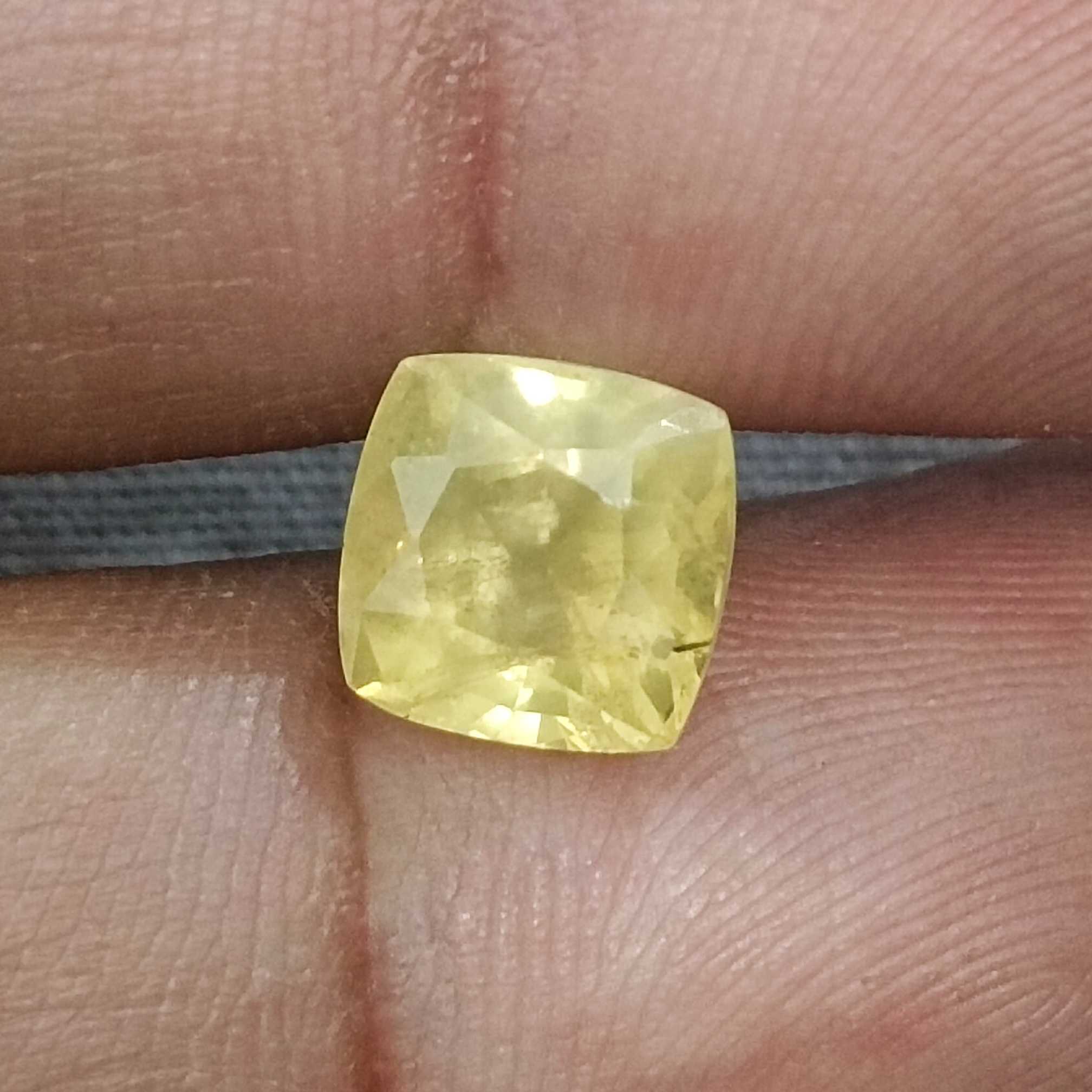 3.85ct GSI certified mystic intense yellow sapphire unheated gemstone/