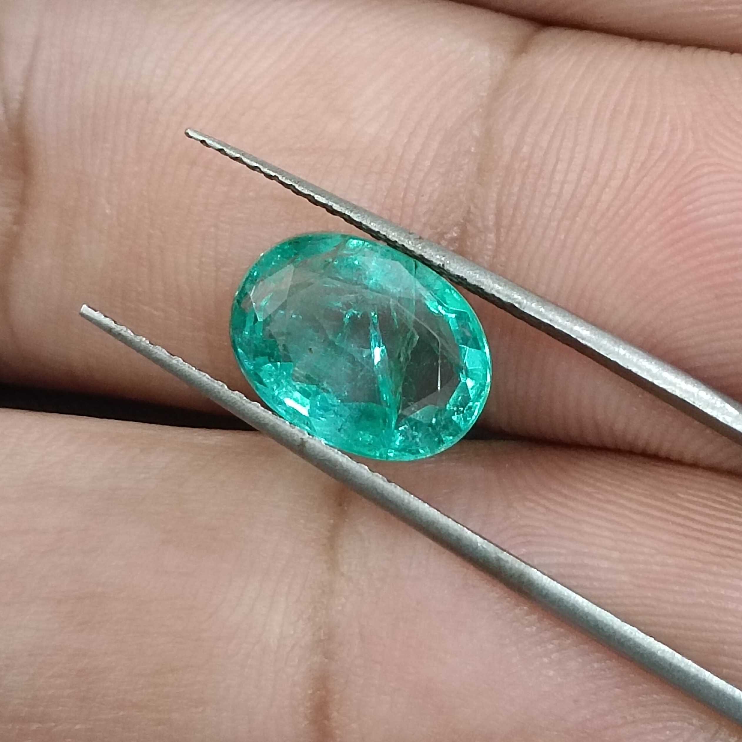 3.00ct GSI certified bright medium light green oval shape emerald gem