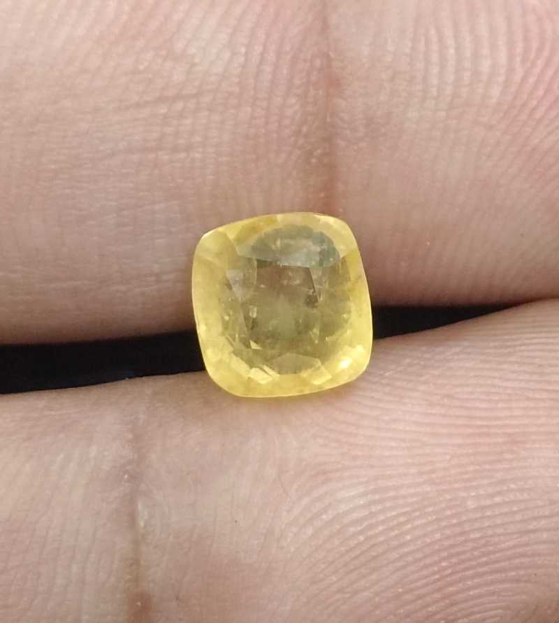 3.48ct GSI certified cushion cut unheated vivid yellow Ceylon sapphire gemstone 