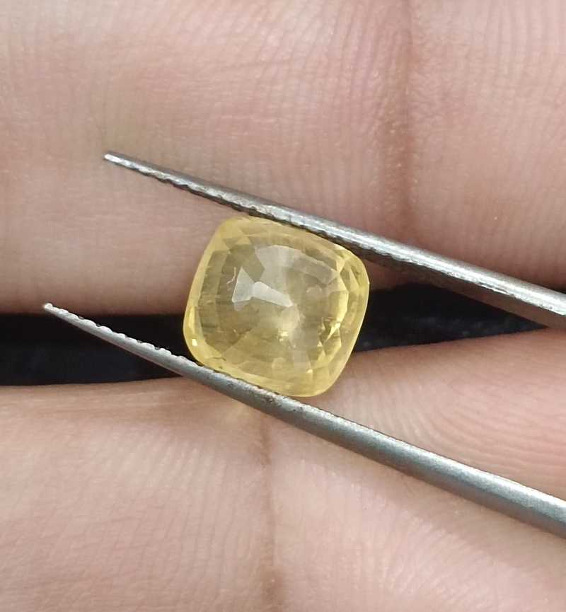 3.48ct GSI certified cushion cut unheated vivid yellow Ceylon sapphire gemstone 