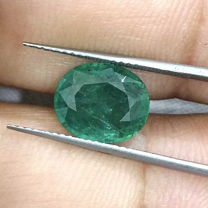 3.00ct deep medium green oval shape emerald stone/