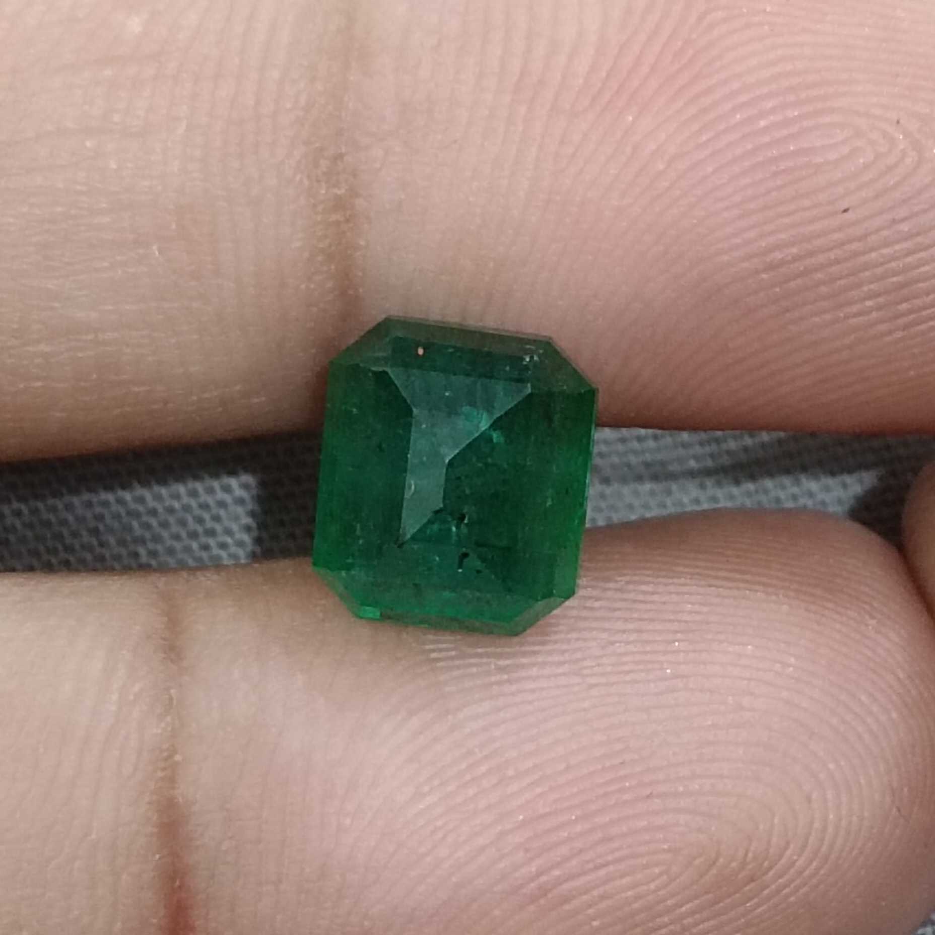 3.87ct GSI certified velvet green octagon emerald 8*9