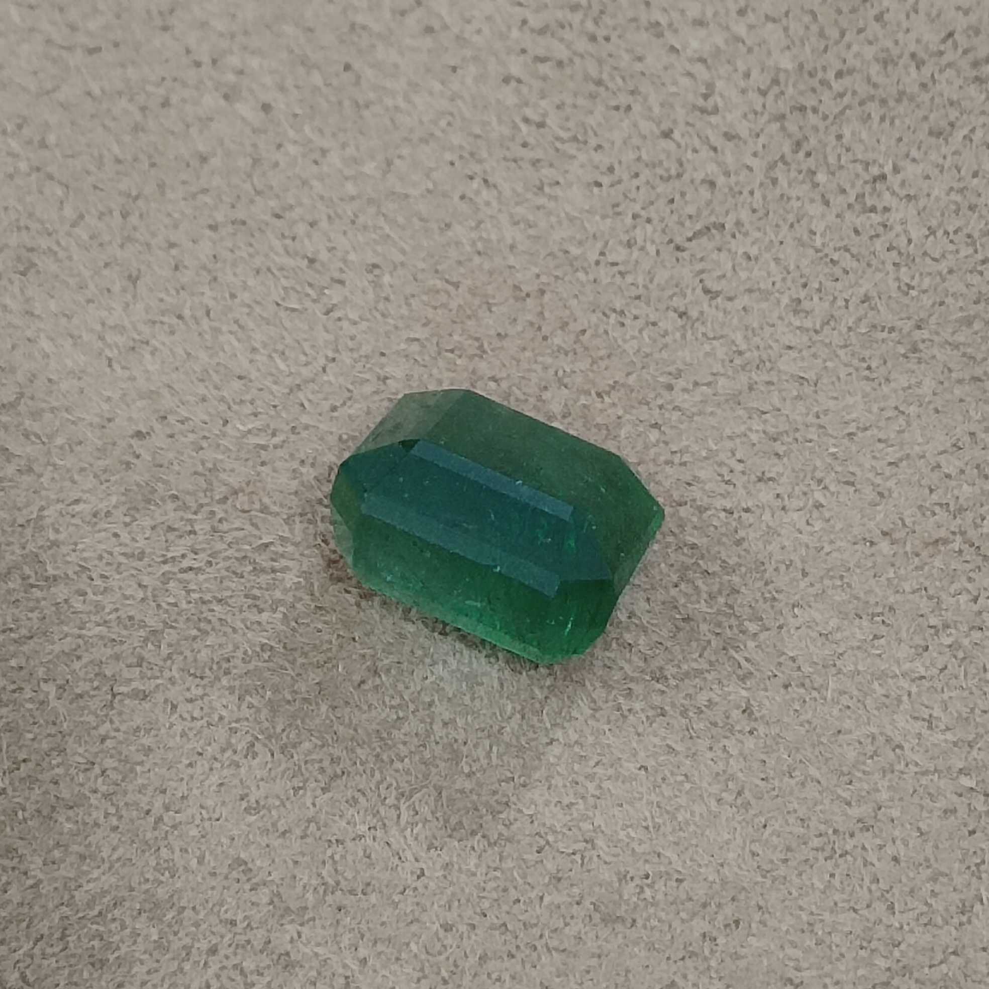 3.87ct GSI certified velvet green octagon emerald 8*9