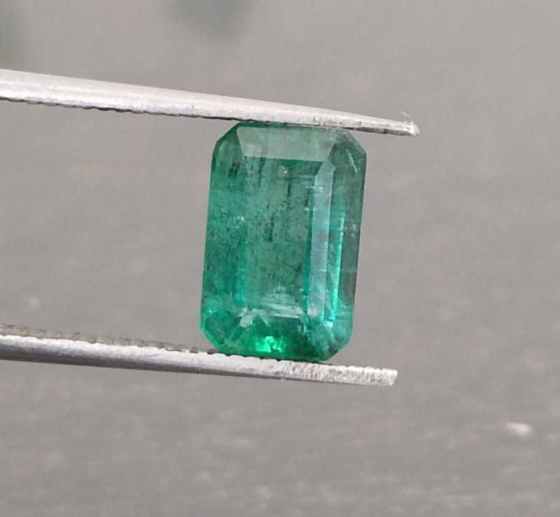 1.68ct higher medium green color octagon cut emerald stone