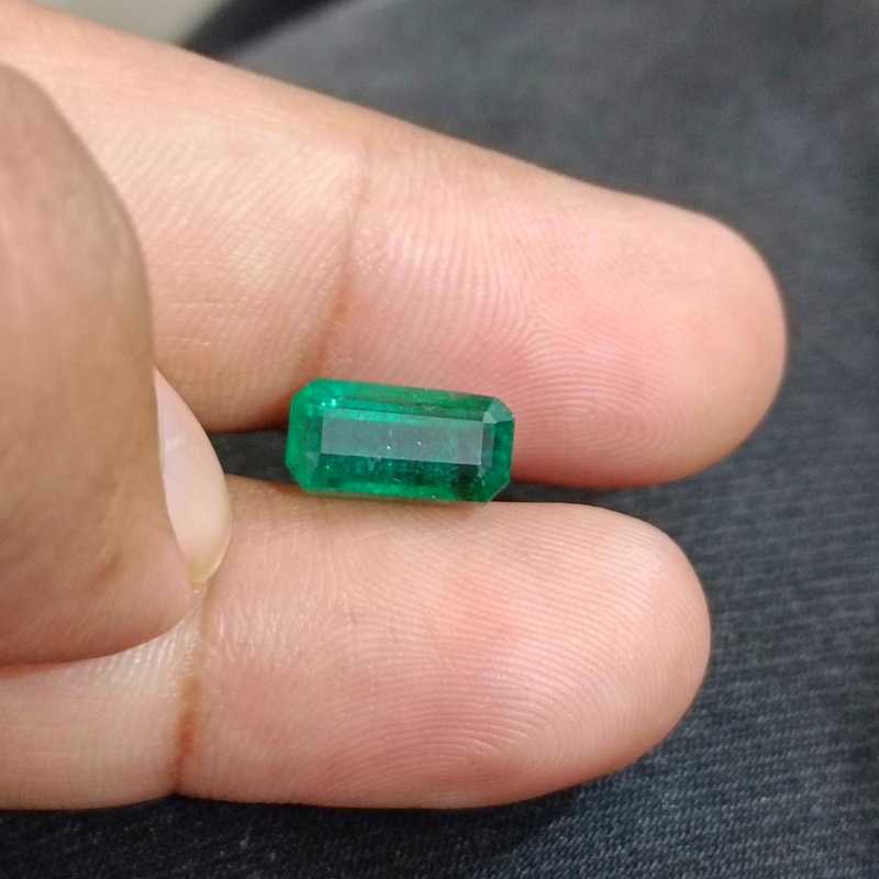 3.60ct GSI certified medium green octagon step cut buguette  emerald