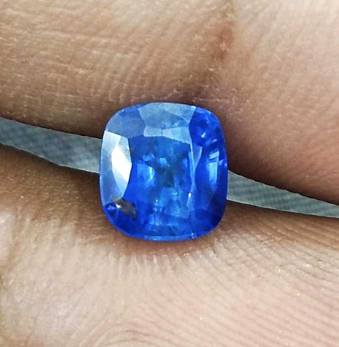 2.25ct GSI certified cushion cut Ceylon royal blue sapphire gem H/