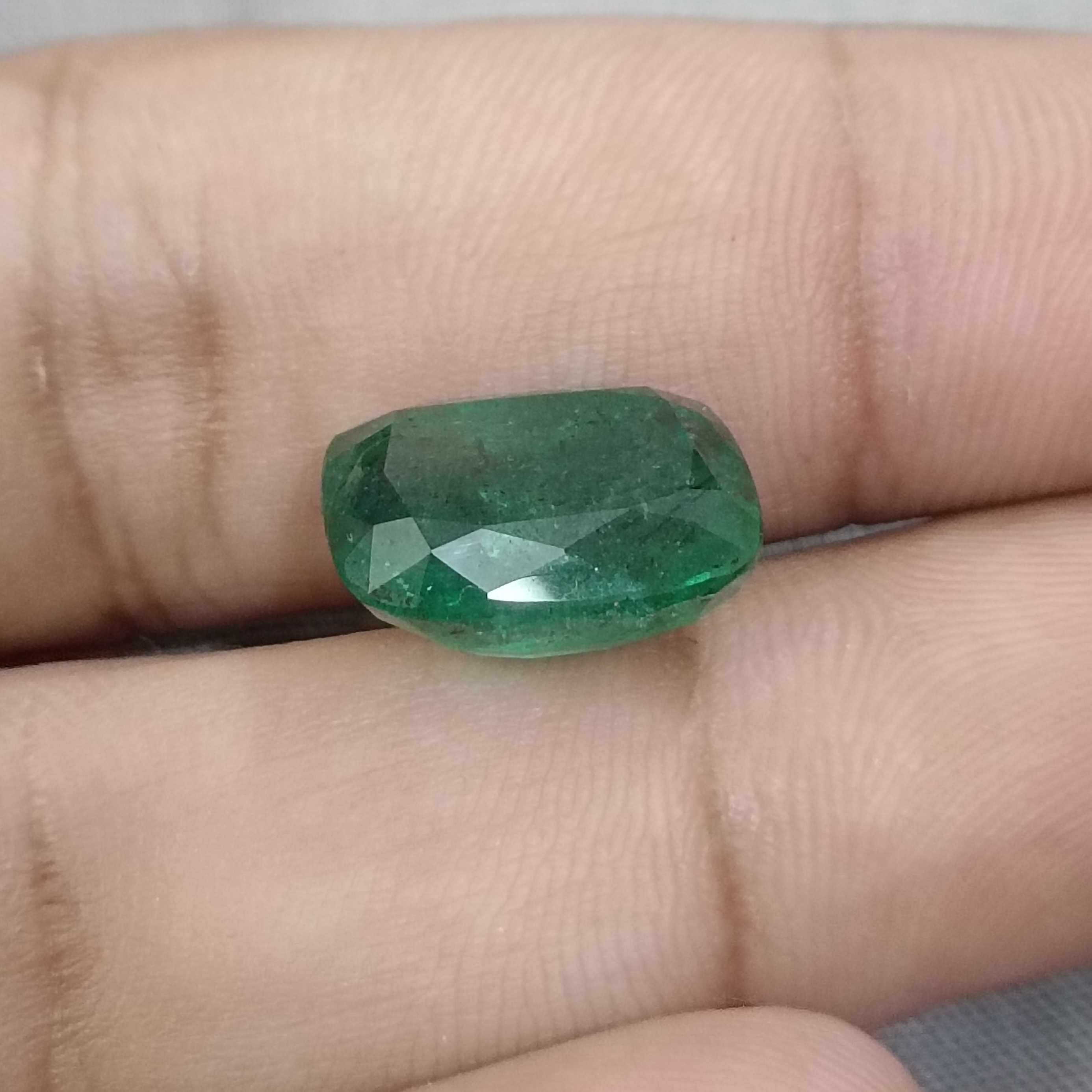 8.59ct big size deep green cushion cut emerald gemstone