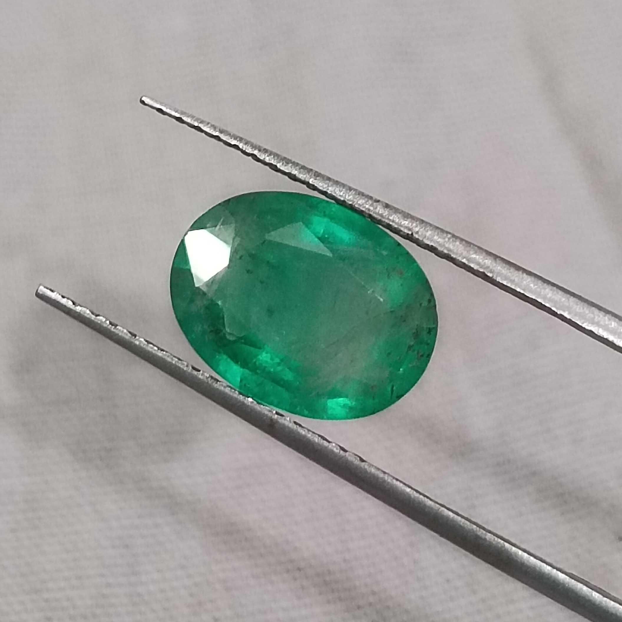 2.45ct GSI certified vivid green oval cut Panjshir emerald gemstone /