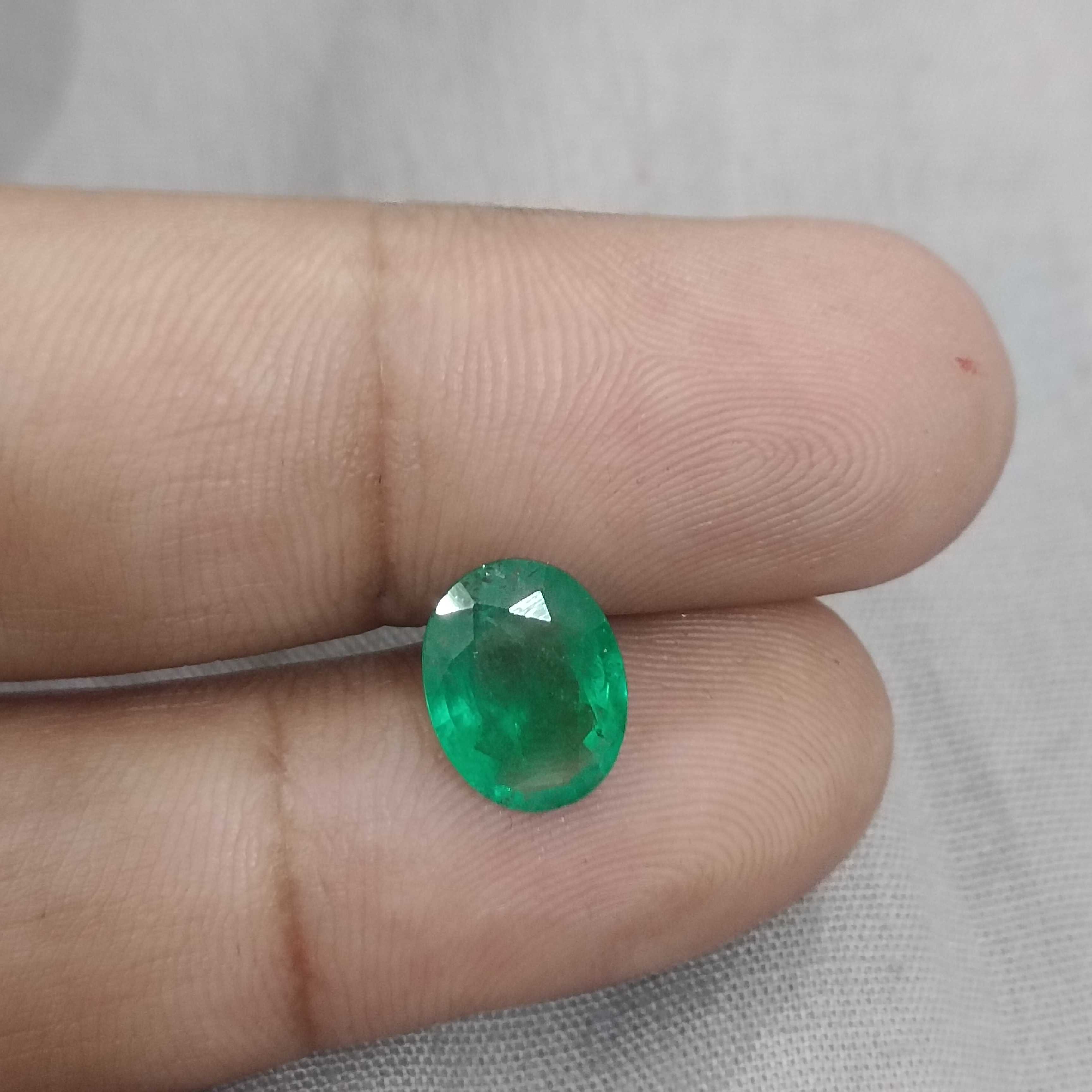 2.45ct GSI certified vivid green oval cut Panjshir emerald gemstone 