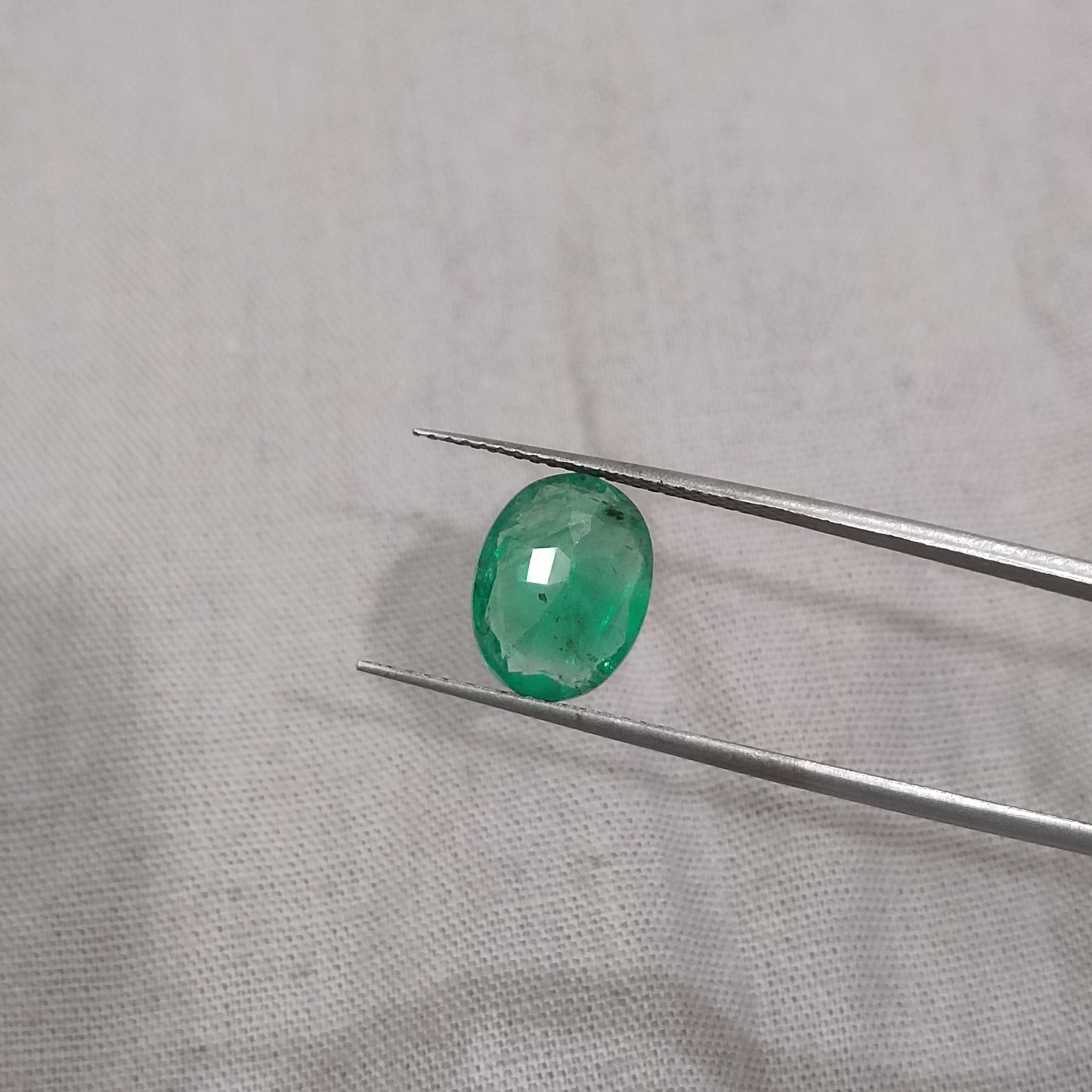 2.45ct GSI certified vivid green oval cut Panjshir emerald gemstone 