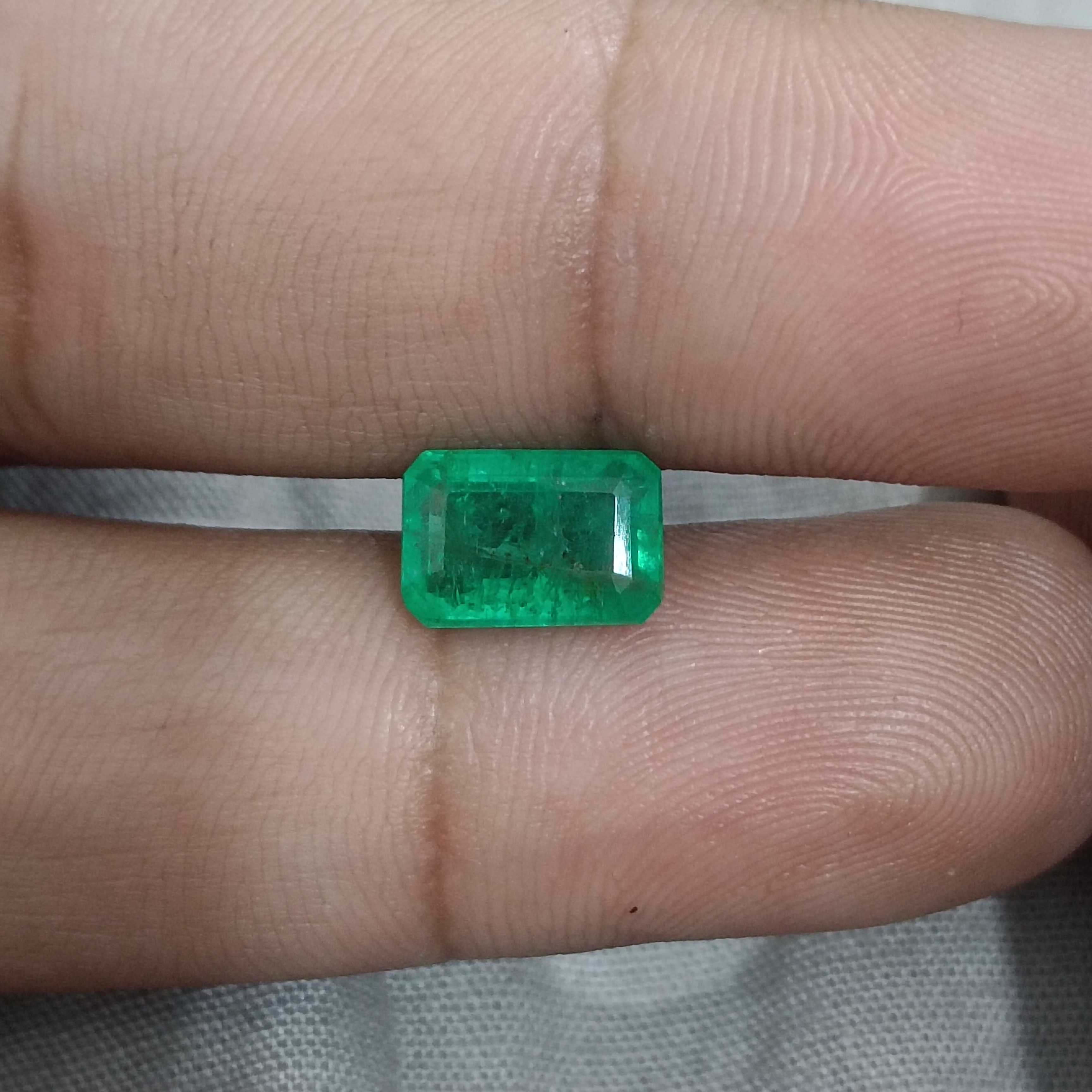 2.58ct GSI certified spring green octagon cut Panjshir emerald gemstone 