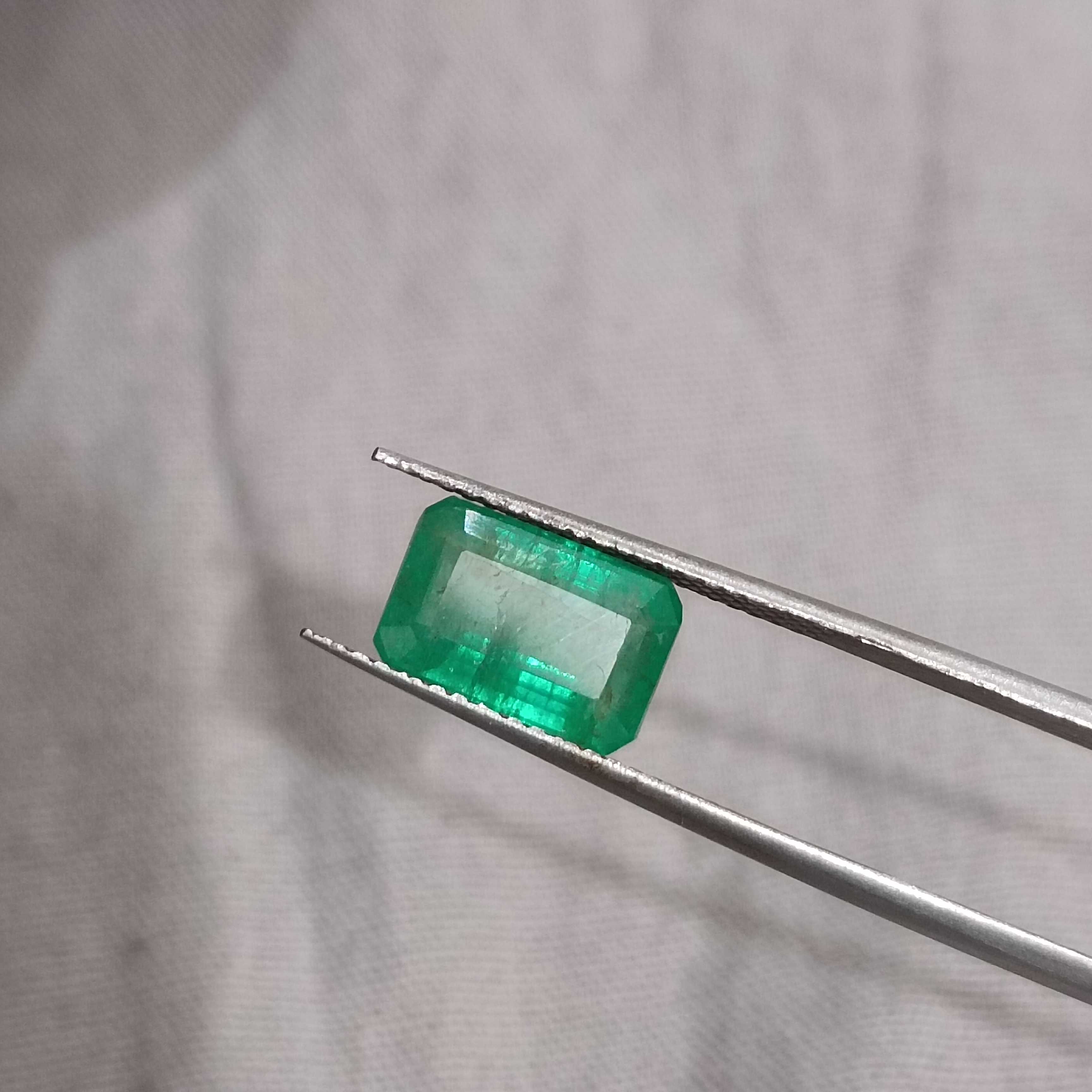 2.58ct GSI certified spring green octagon cut Panjshir emerald gemstone 