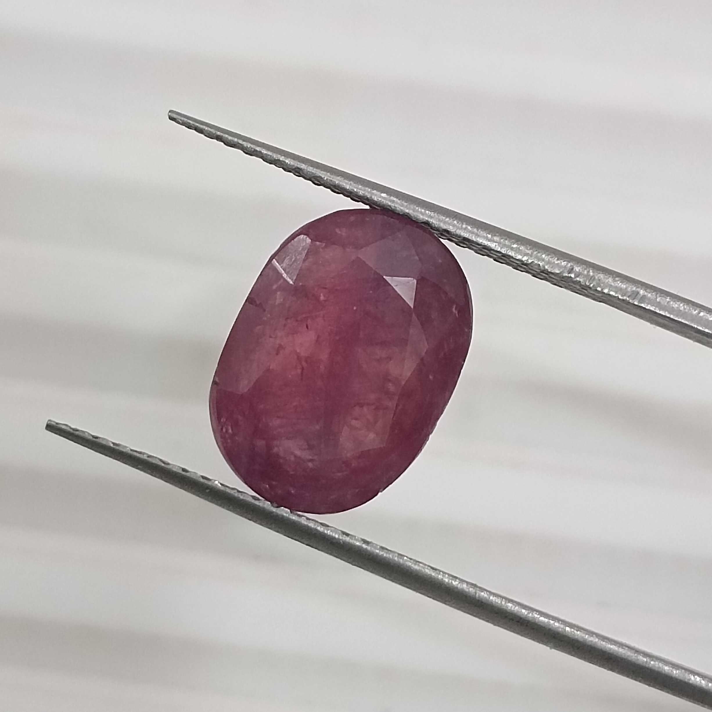 5.76ct GSI certified unheated oval cut Mozambique ruby /