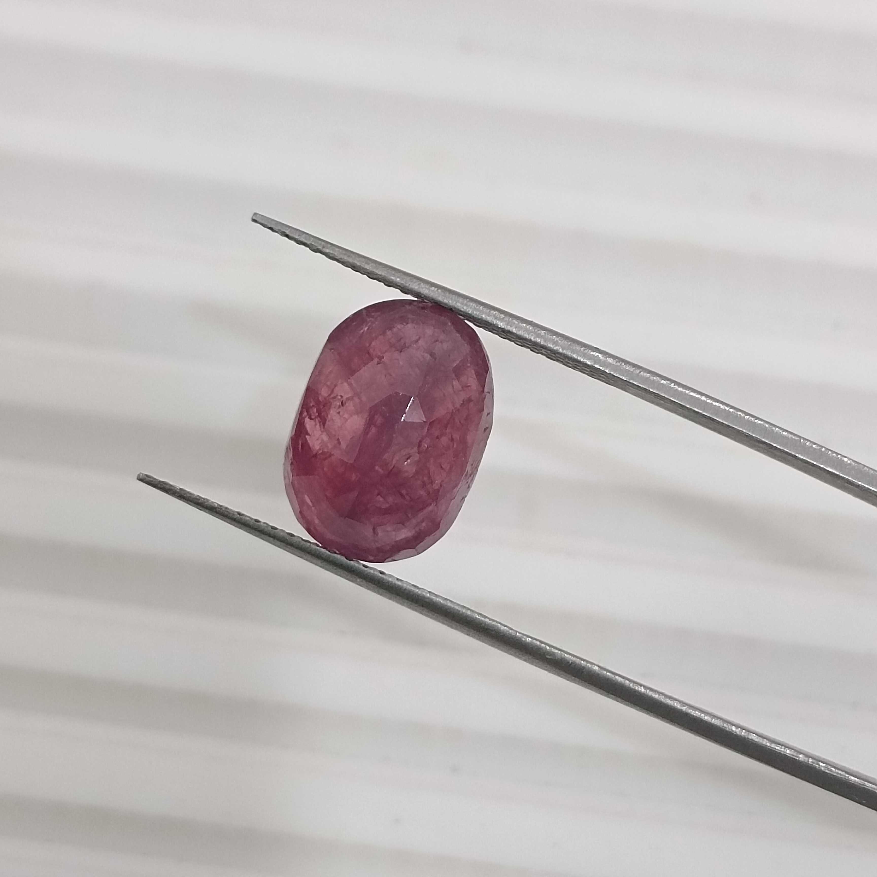 5.76ct GSI certified unheated oval cut Mozambique ruby 