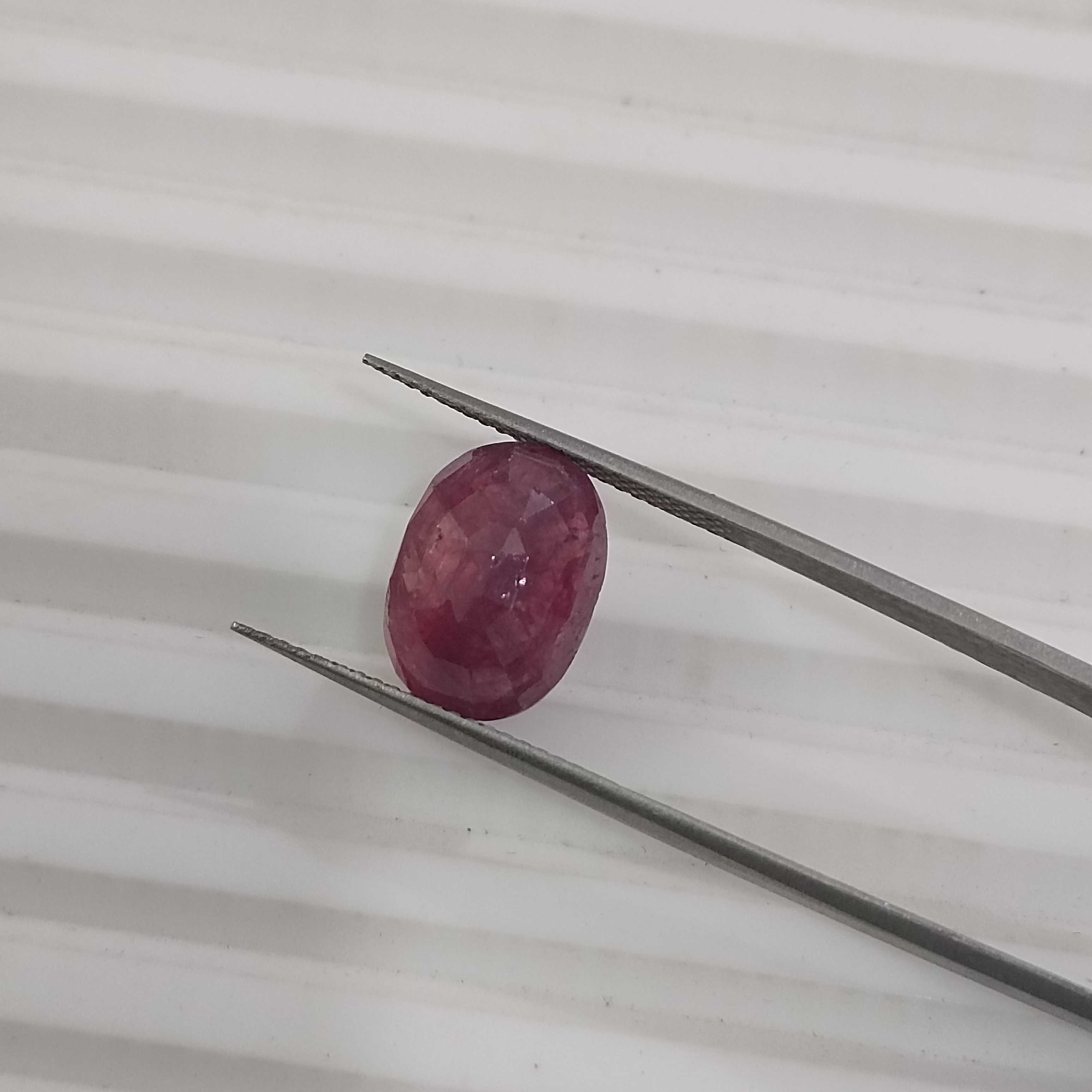 5.76ct GSI certified unheated oval cut Mozambique ruby 