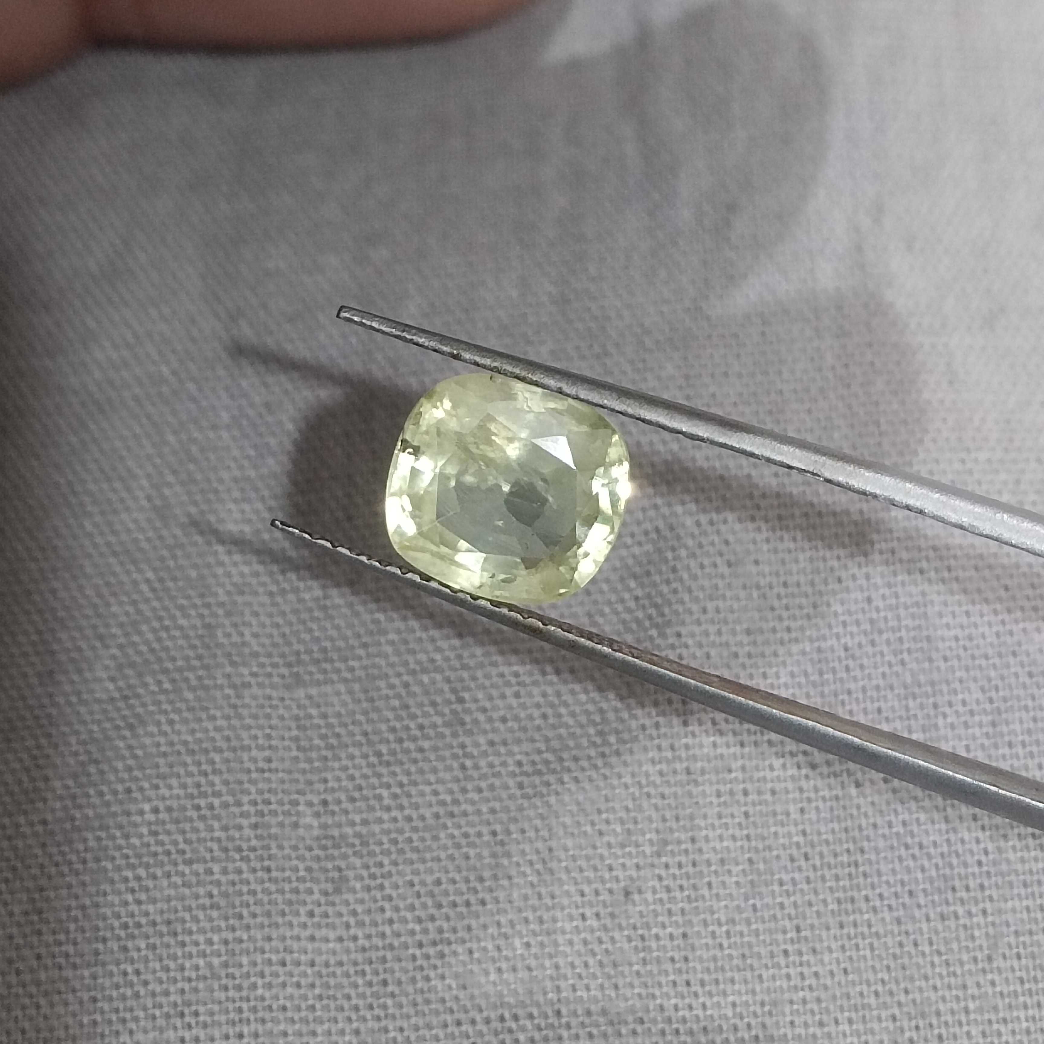 3.60ct GSI certified cushion cut unheated yellow sapphire gem