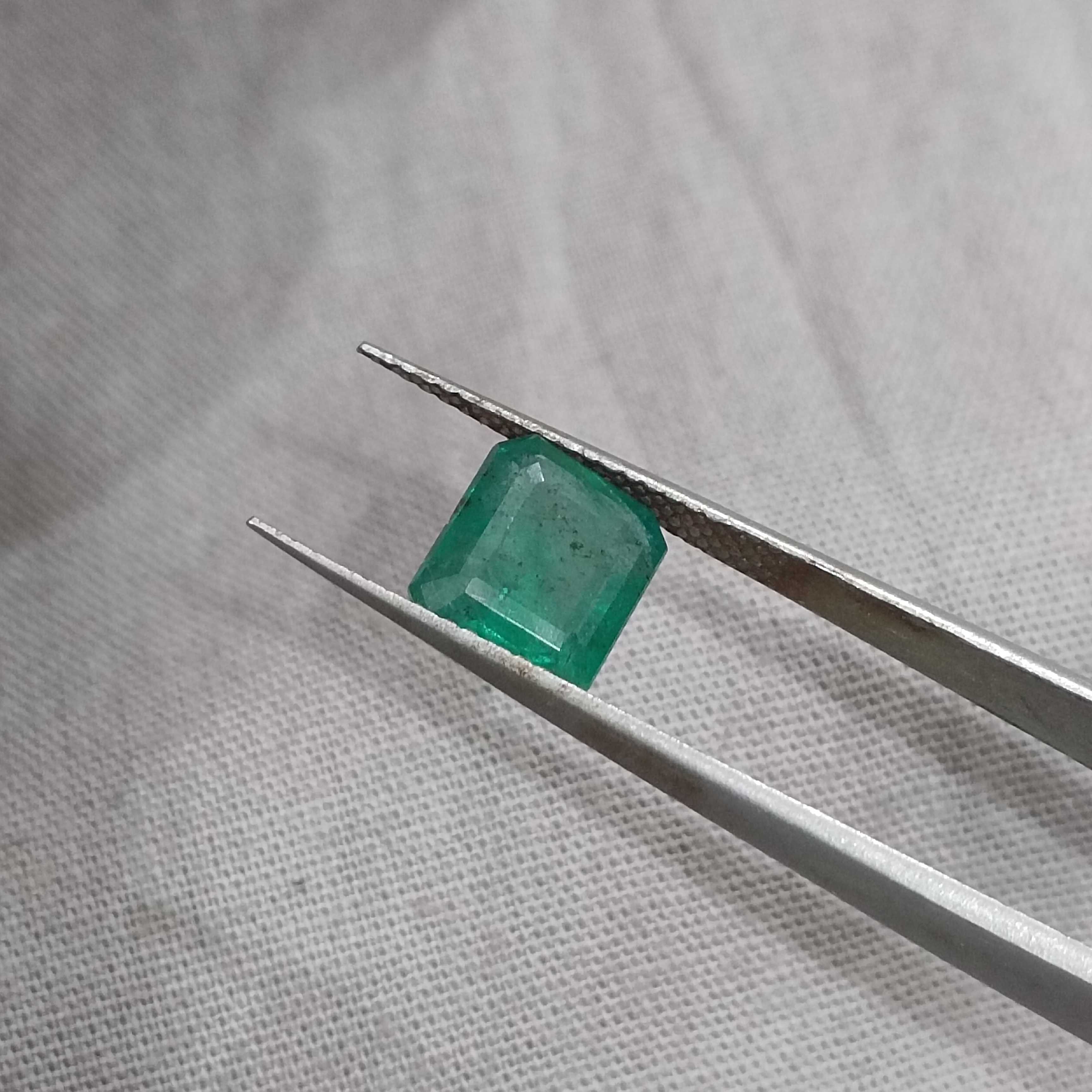 2.35ct GSI deep electric green octagon cut Zambian emerald gemstone 