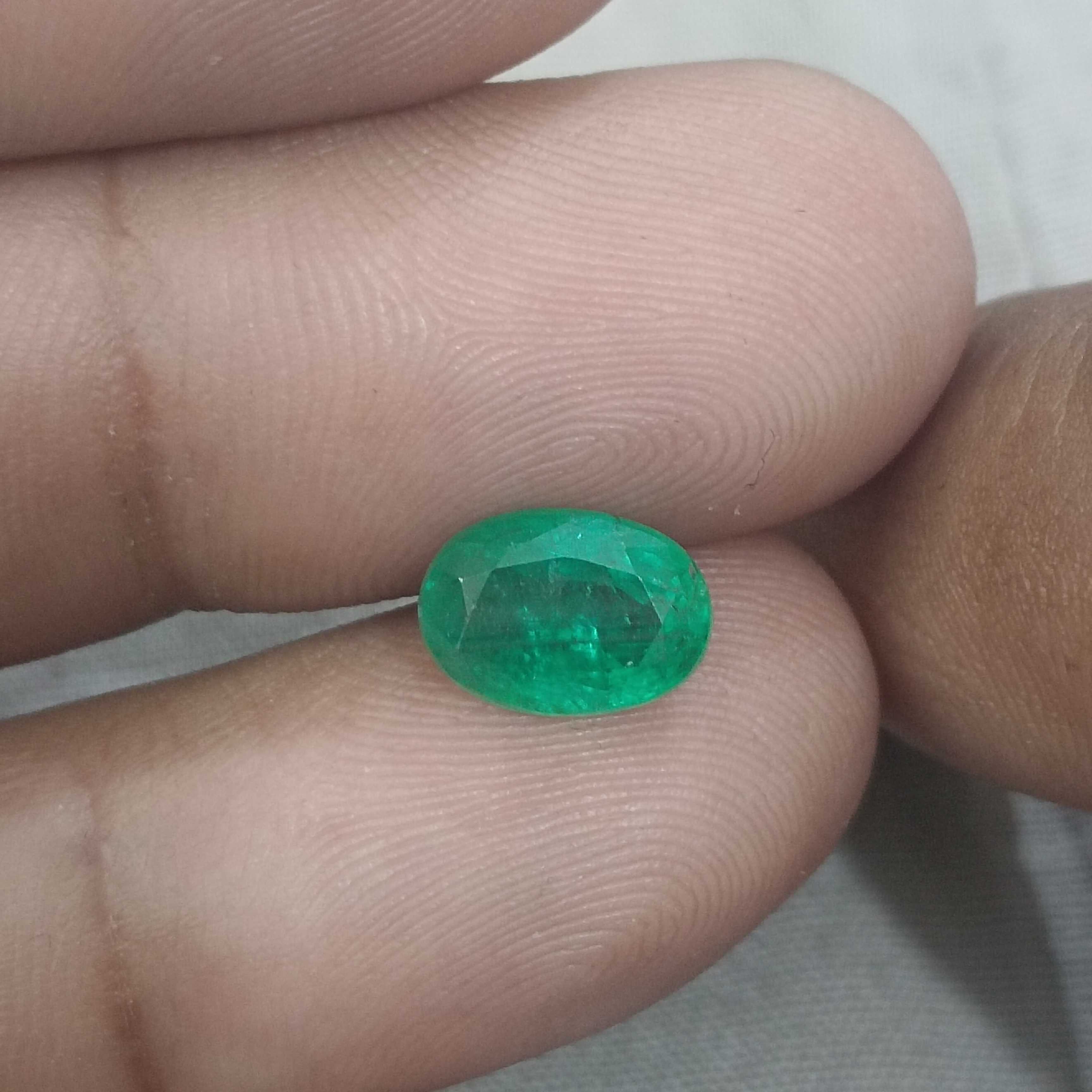 2.25ct GSI certified bright spring green oval shape Panjshir emerald stone 