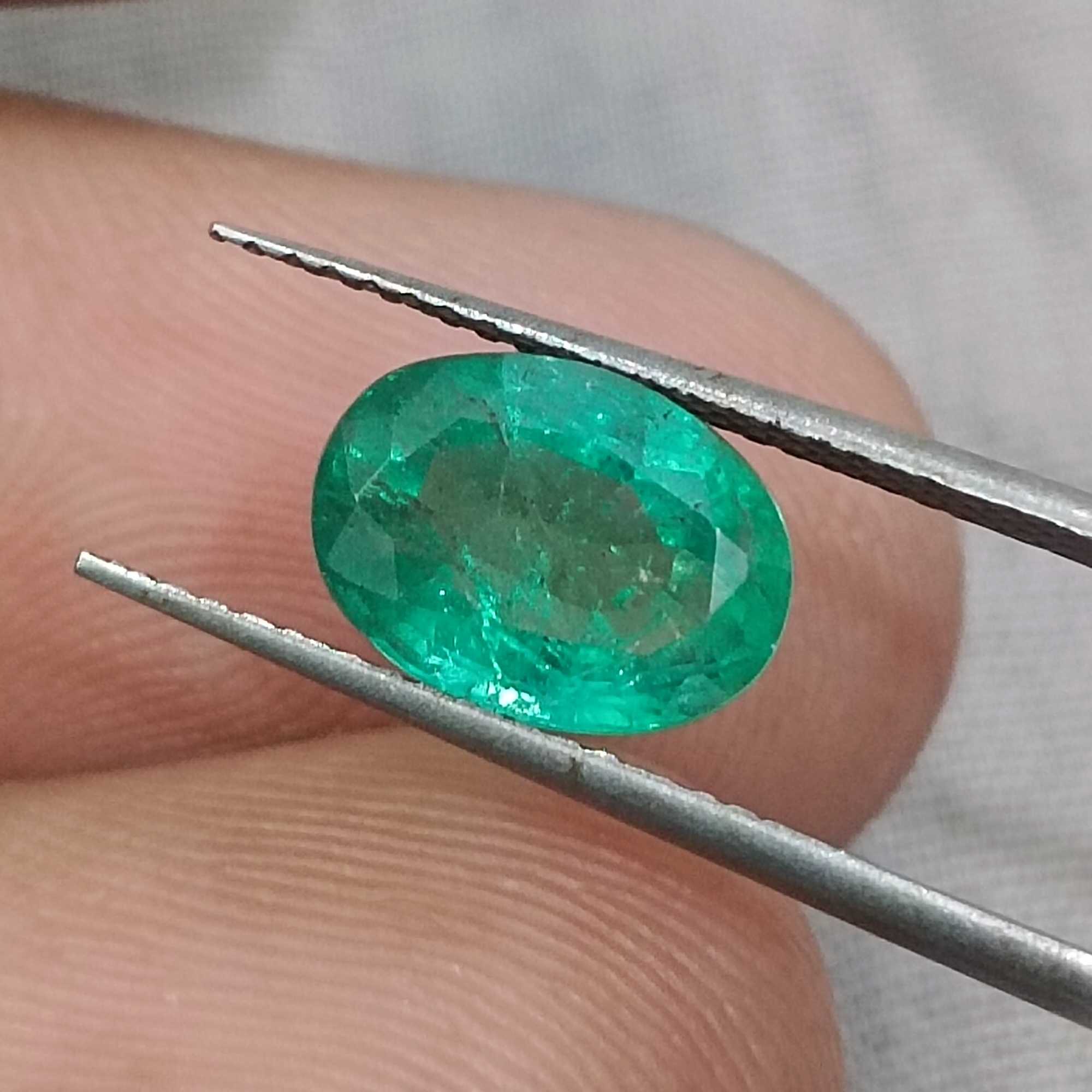 2.28ct GSI certified spring green oval cut Swat emerald gemstone /