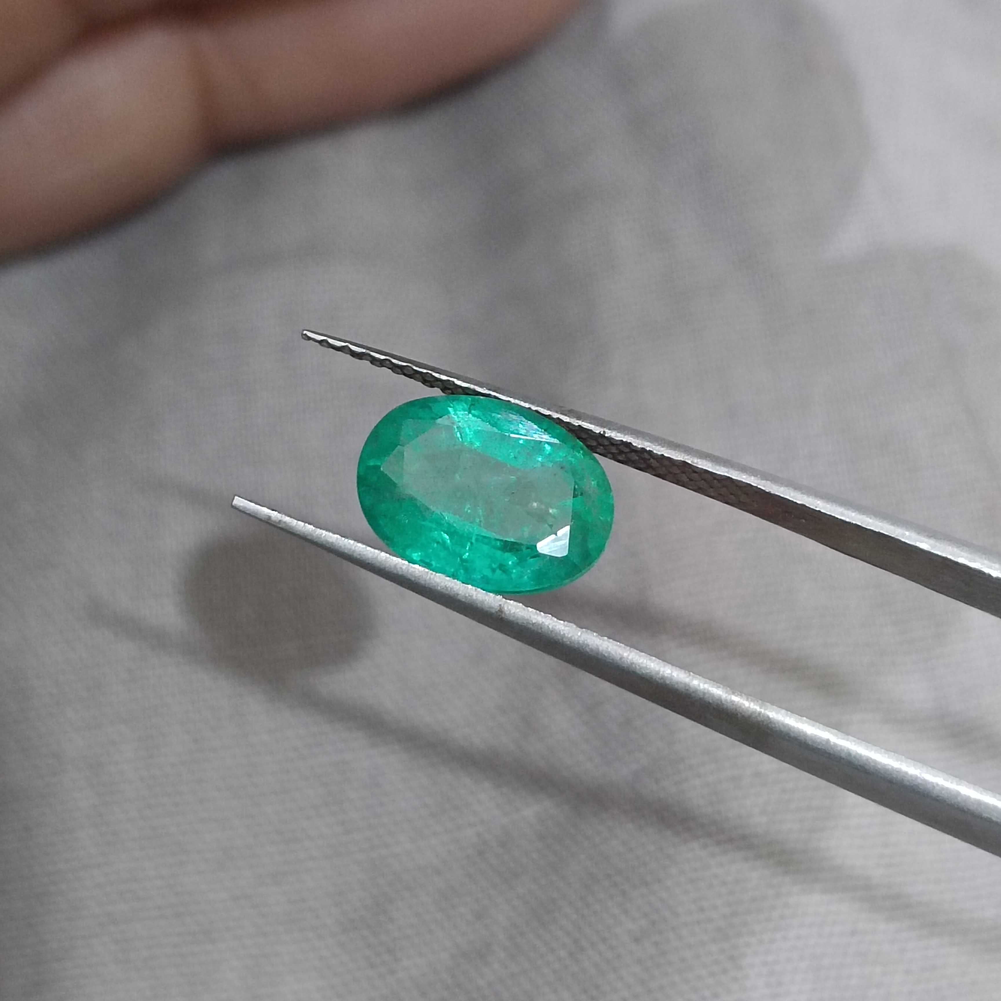 2.28ct GSI certified spring green oval cut Swat emerald gemstone 