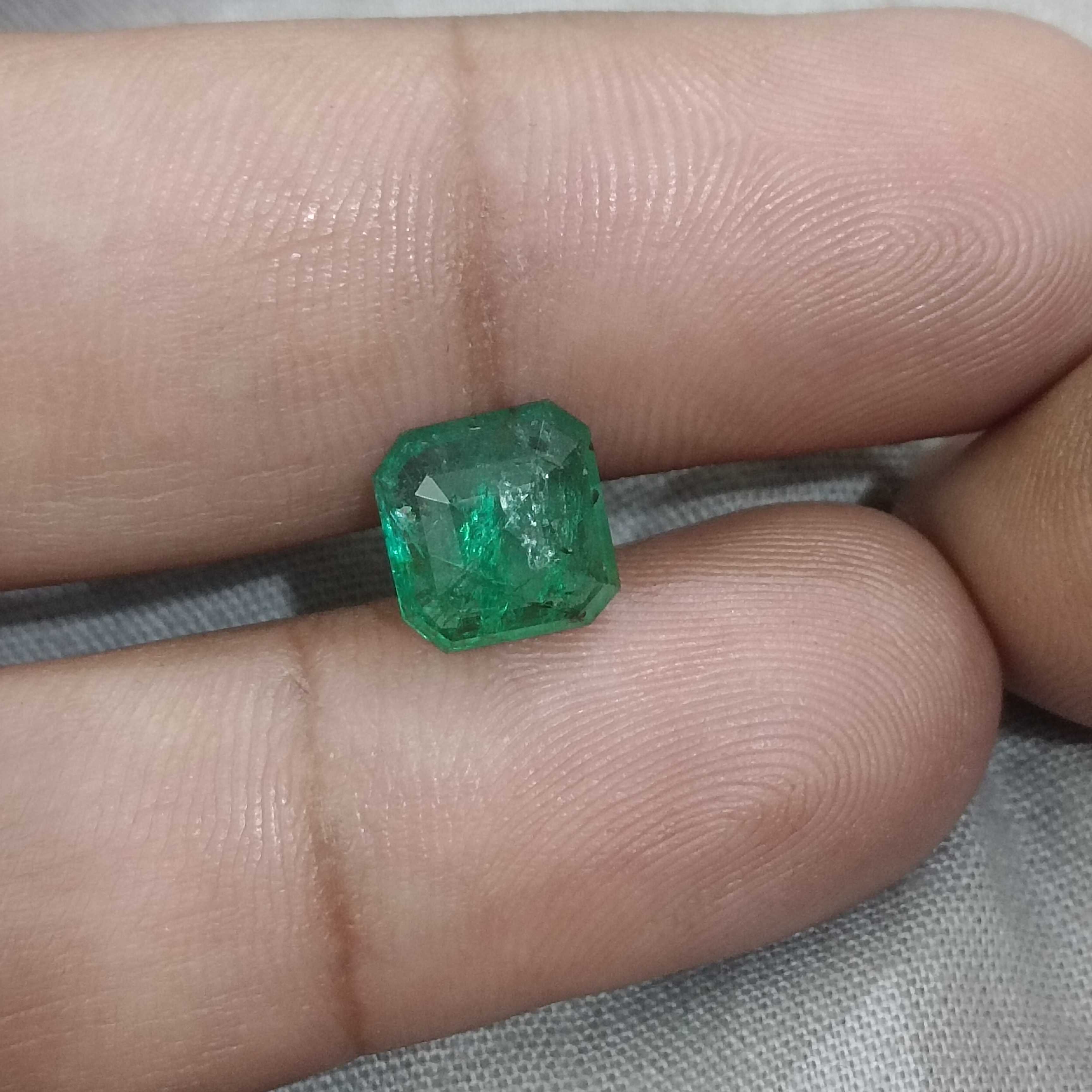 2.34ct GSI certified golden green color emerald gemstone 