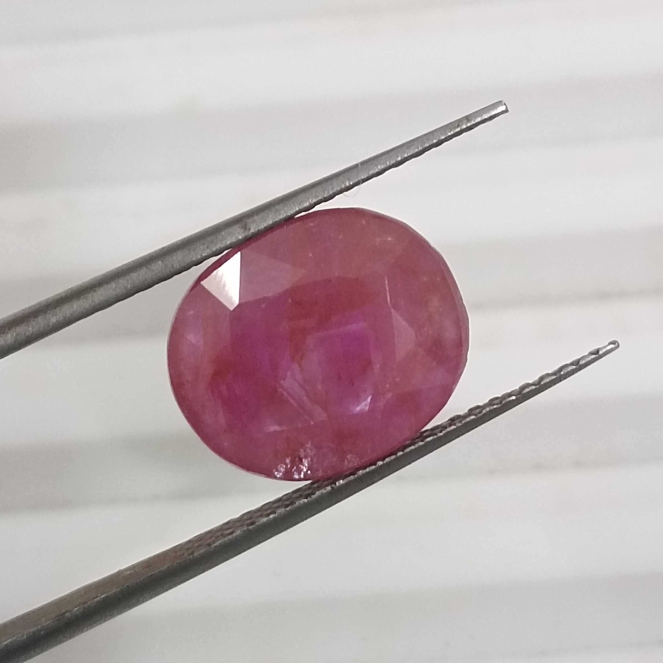 4.54ct GSI (USA) certified unheated oval ruby gemstone /