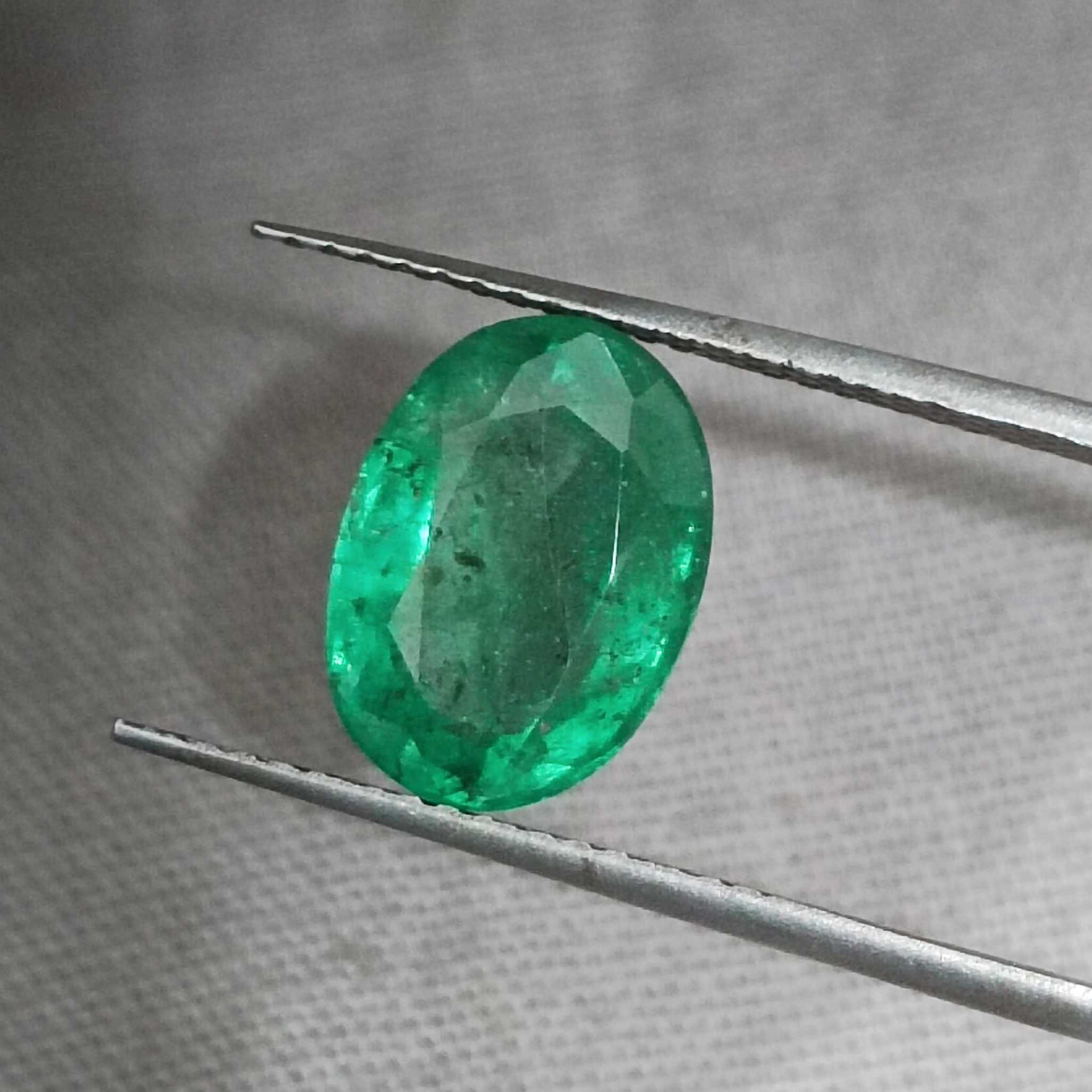 2.67ct GSI certified spring green oval cut Zambian emerald gem /