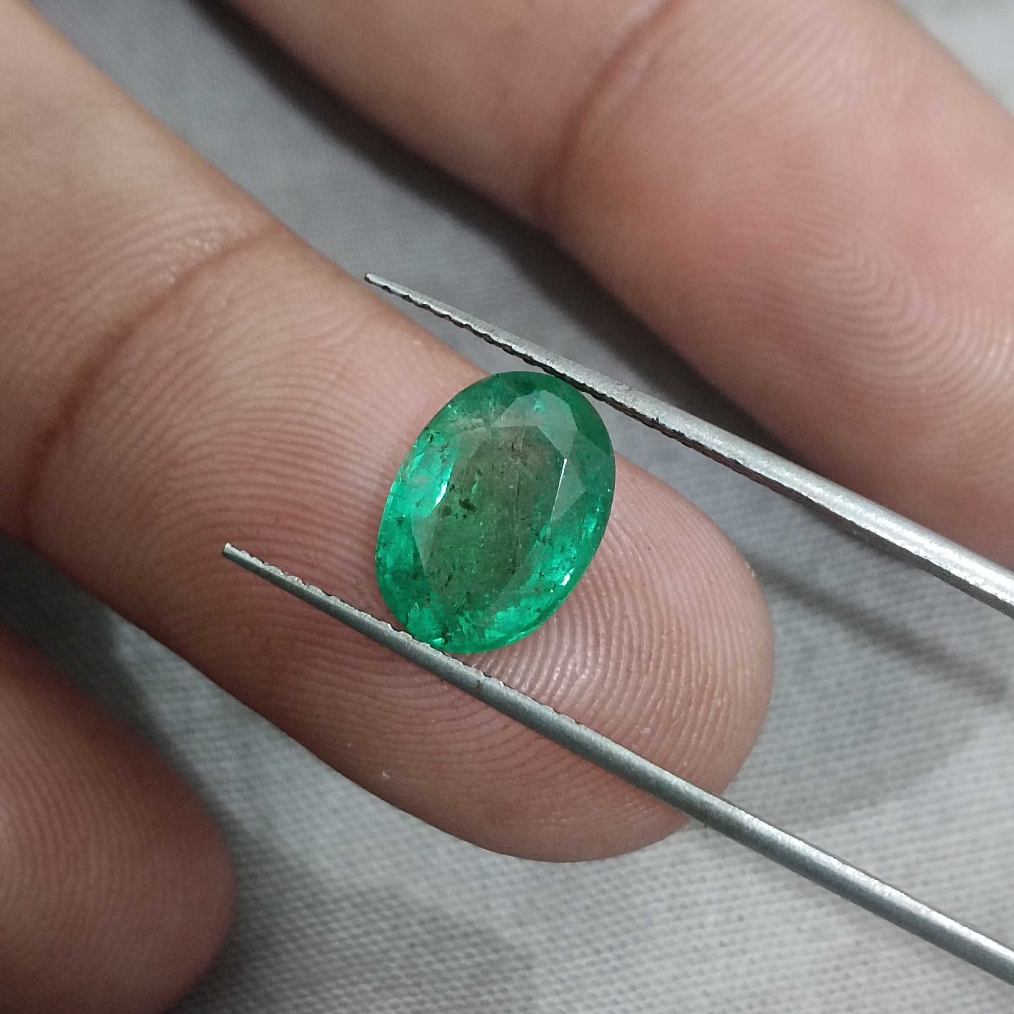 2.67ct GSI certified spring green oval cut Zambian emerald gem 