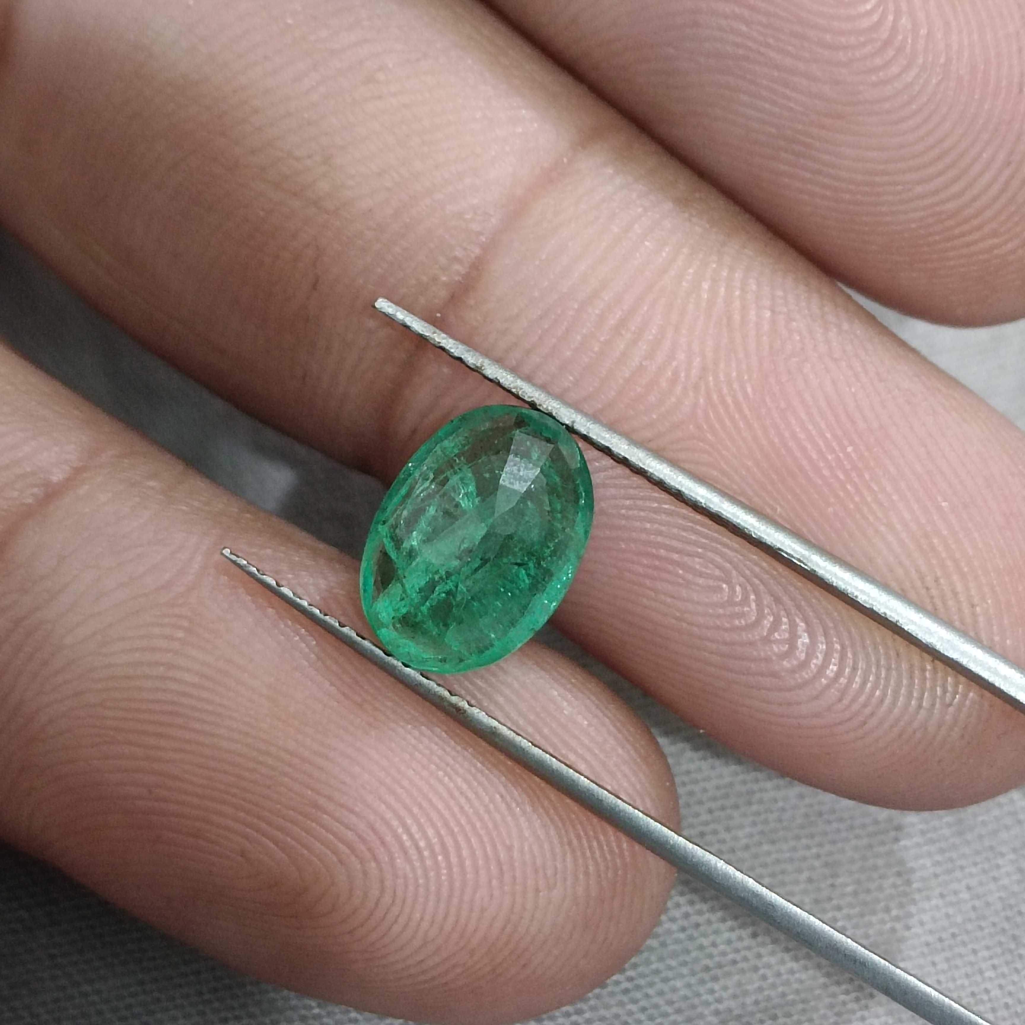 2.67ct GSI certified spring green oval cut Zambian emerald gem 