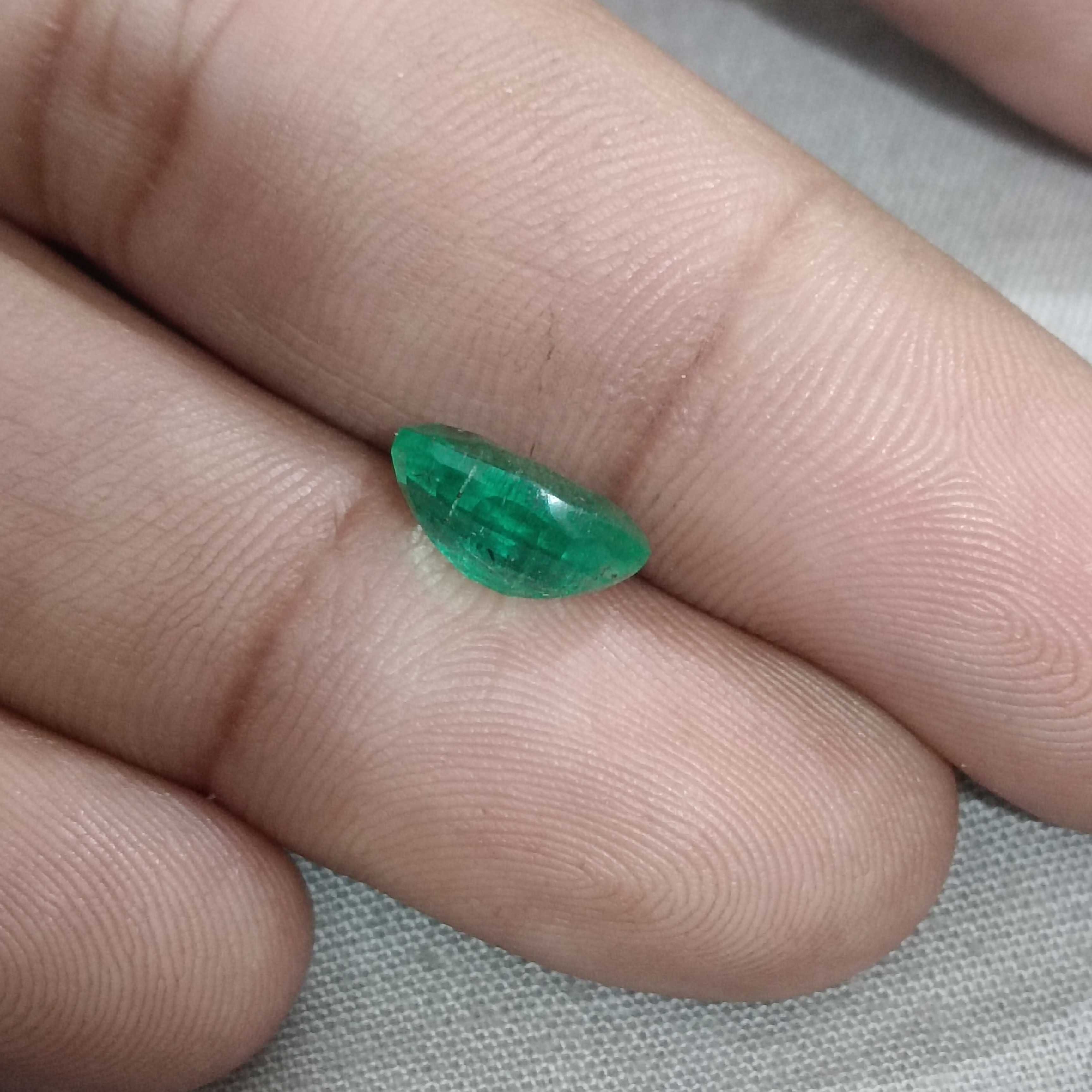 2.67ct GSI certified spring green oval cut Zambian emerald gem 