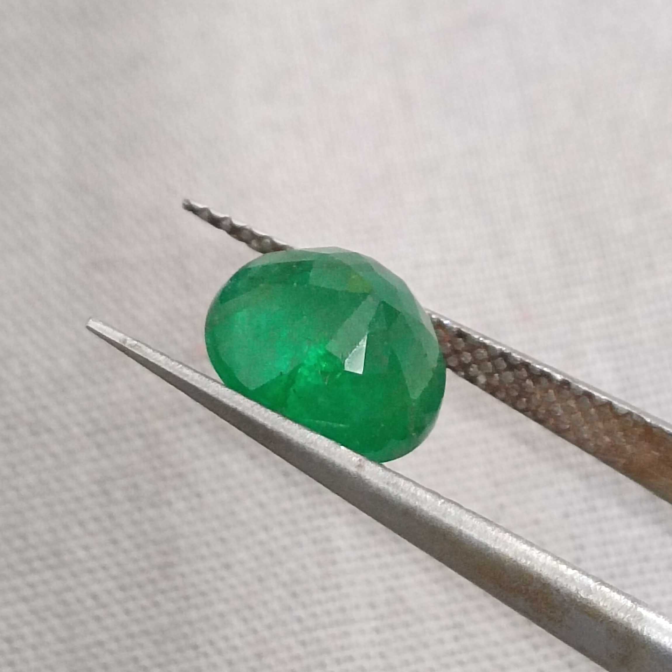 2.10ct certified deep green oval shape Zambian emerald gemstone 