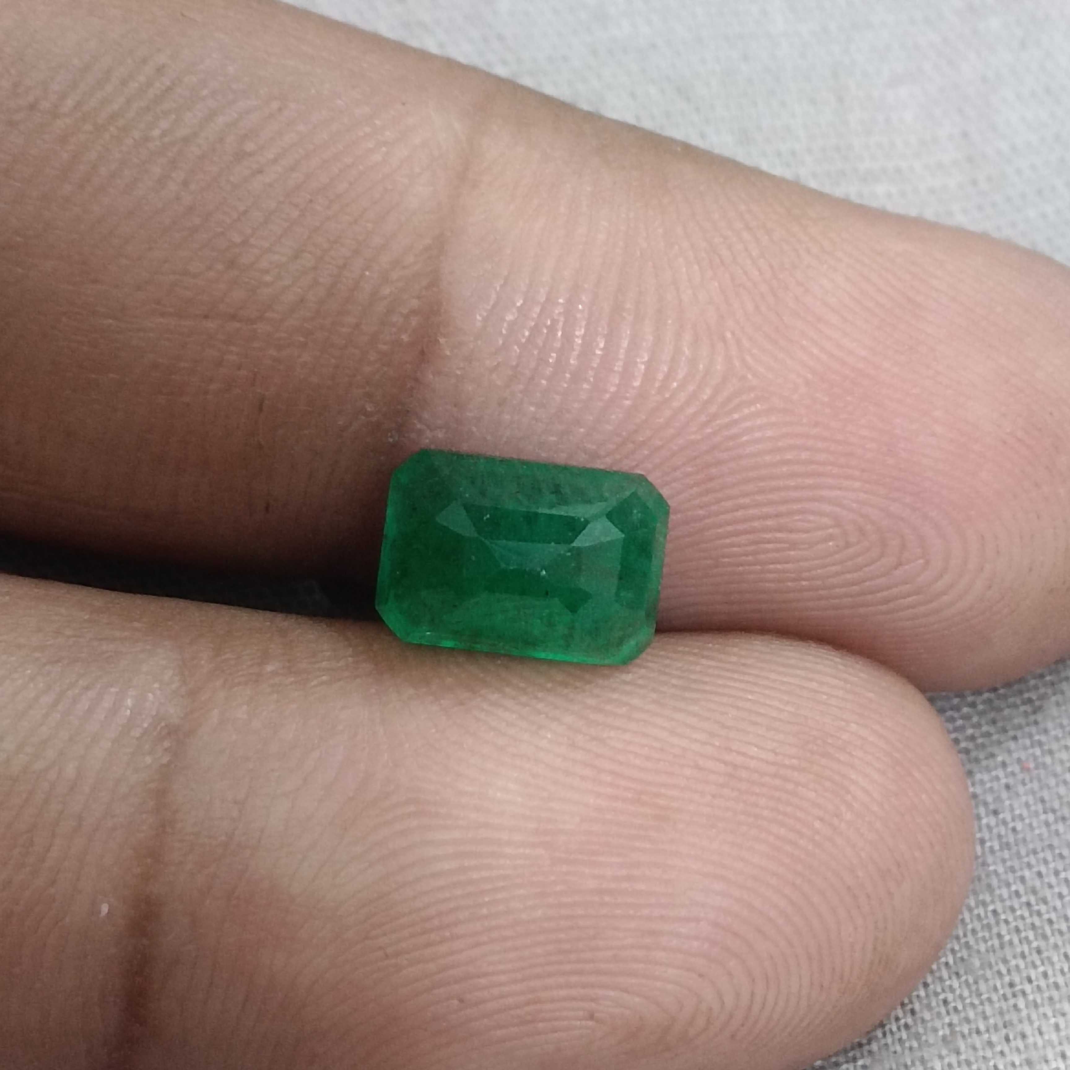 2.36ct pure deep velvet green octagon cut emerald gemstone 