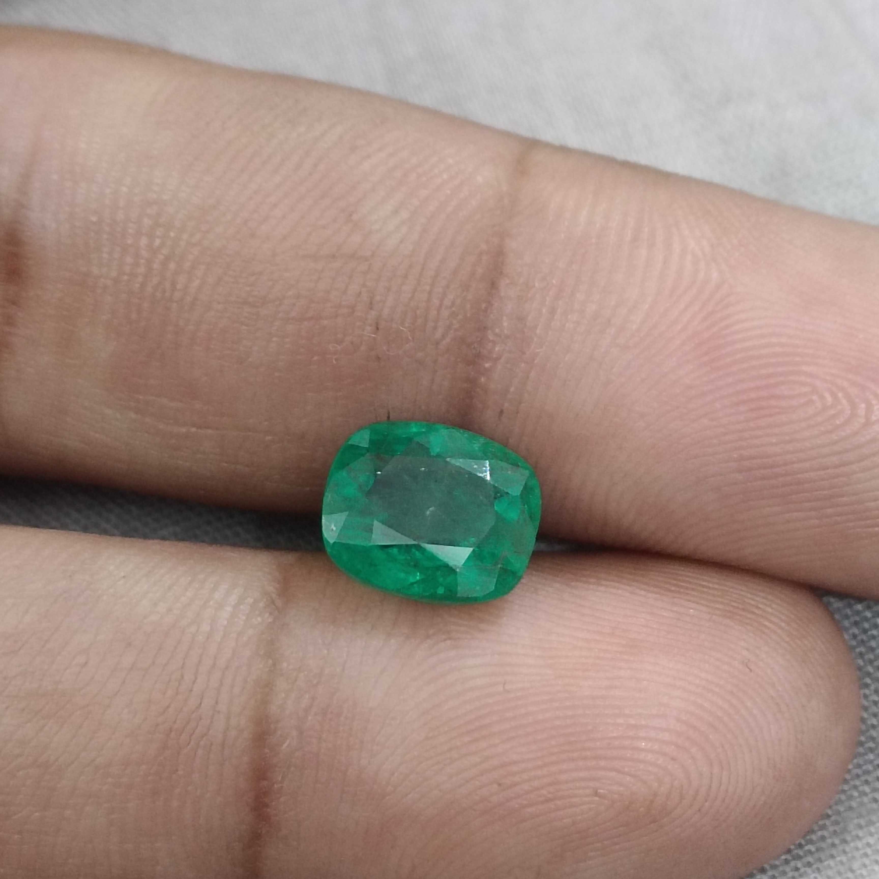 2.69 certified lively grass green cushion shape emerald gemstone 