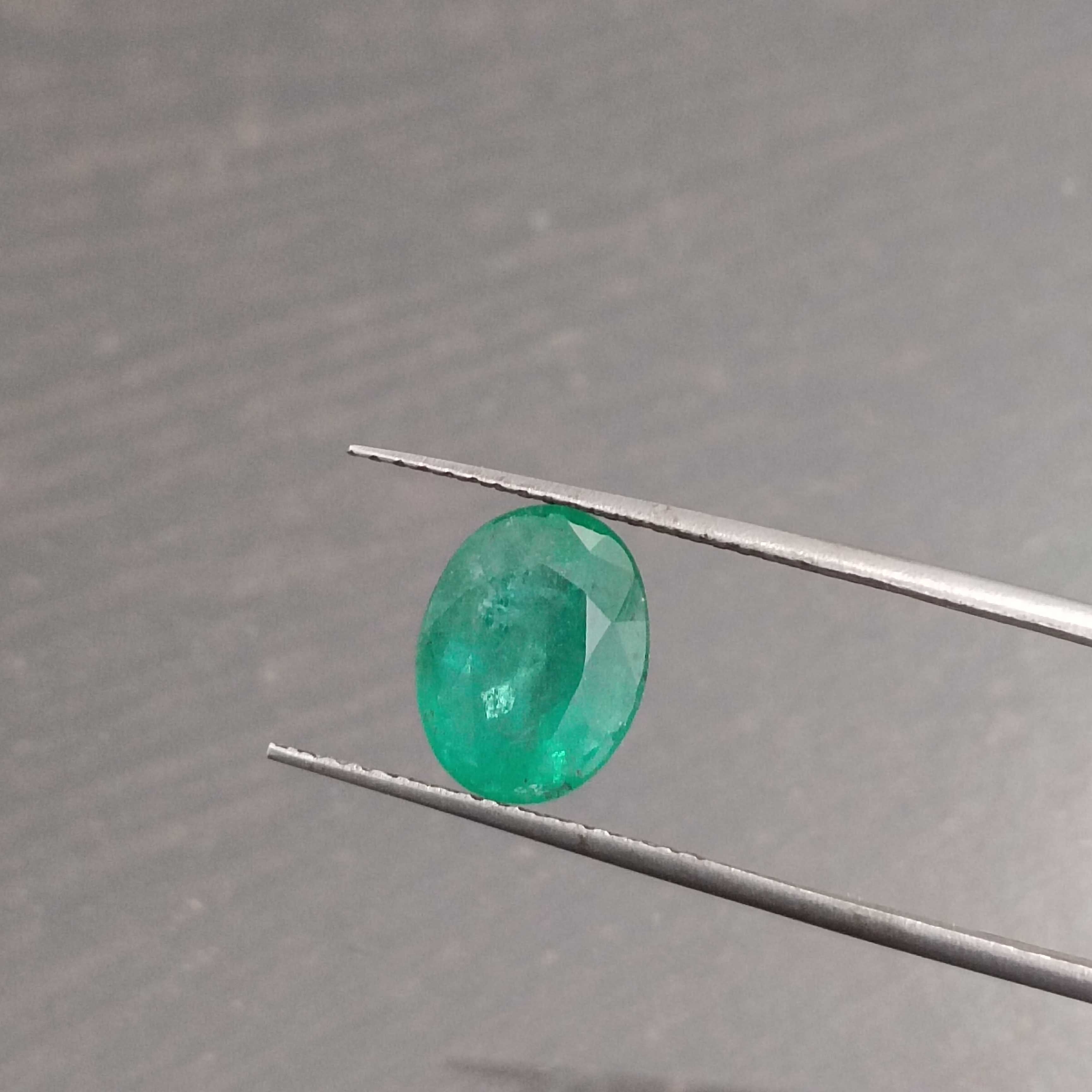 2.04ct light medium green oval cut emerald gemstone 