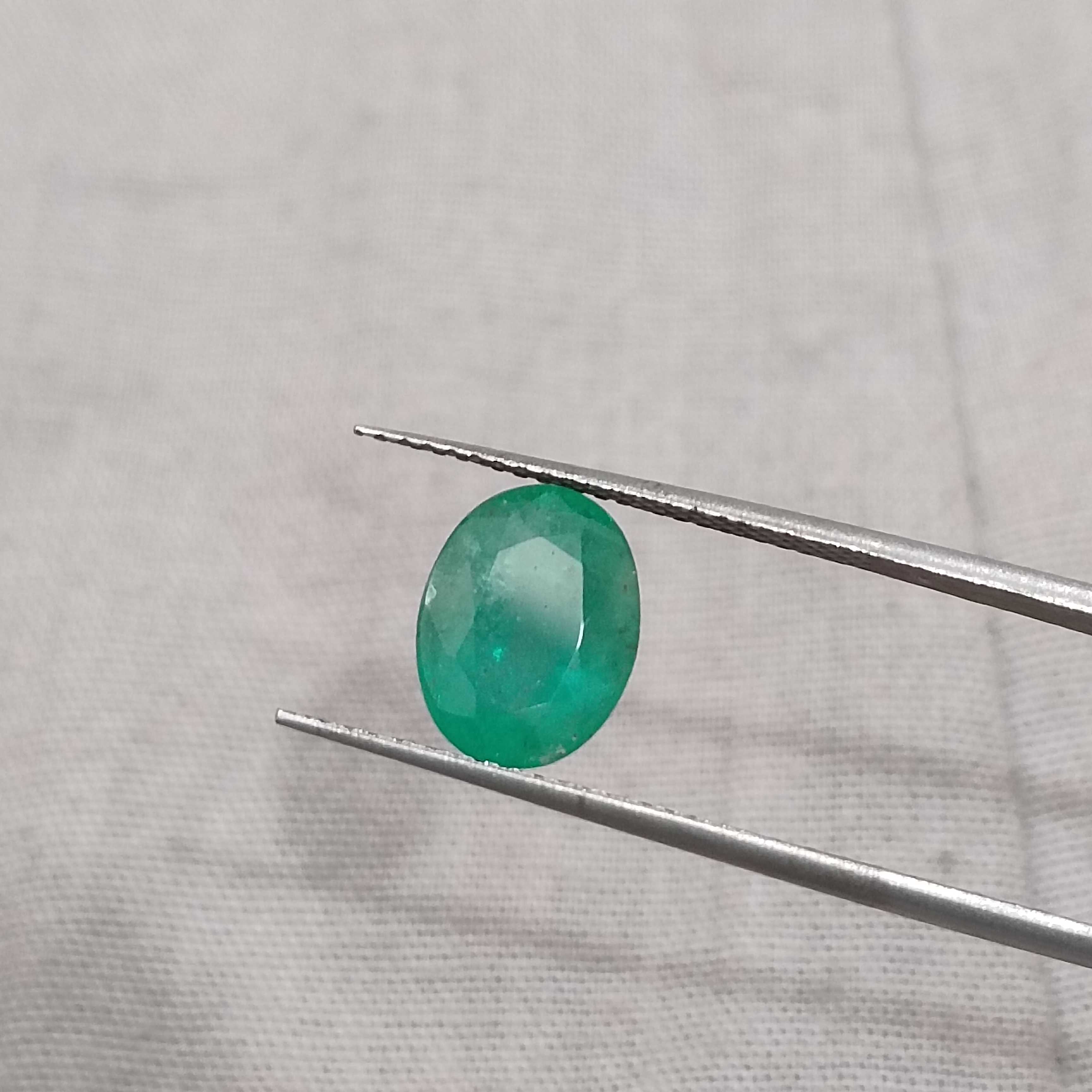 2.04ct light medium green oval cut emerald gemstone 