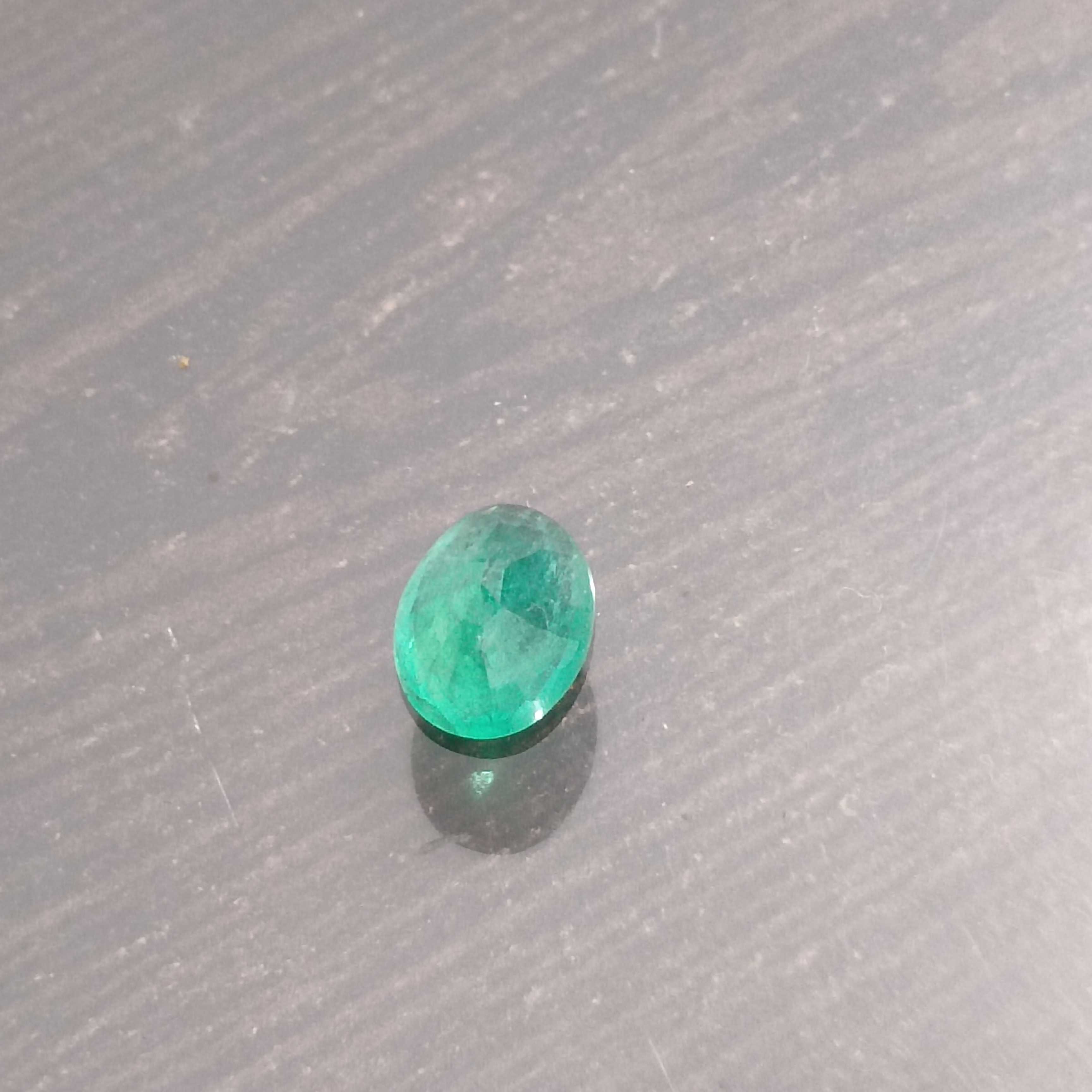 2.04ct light medium green oval cut emerald gemstone 