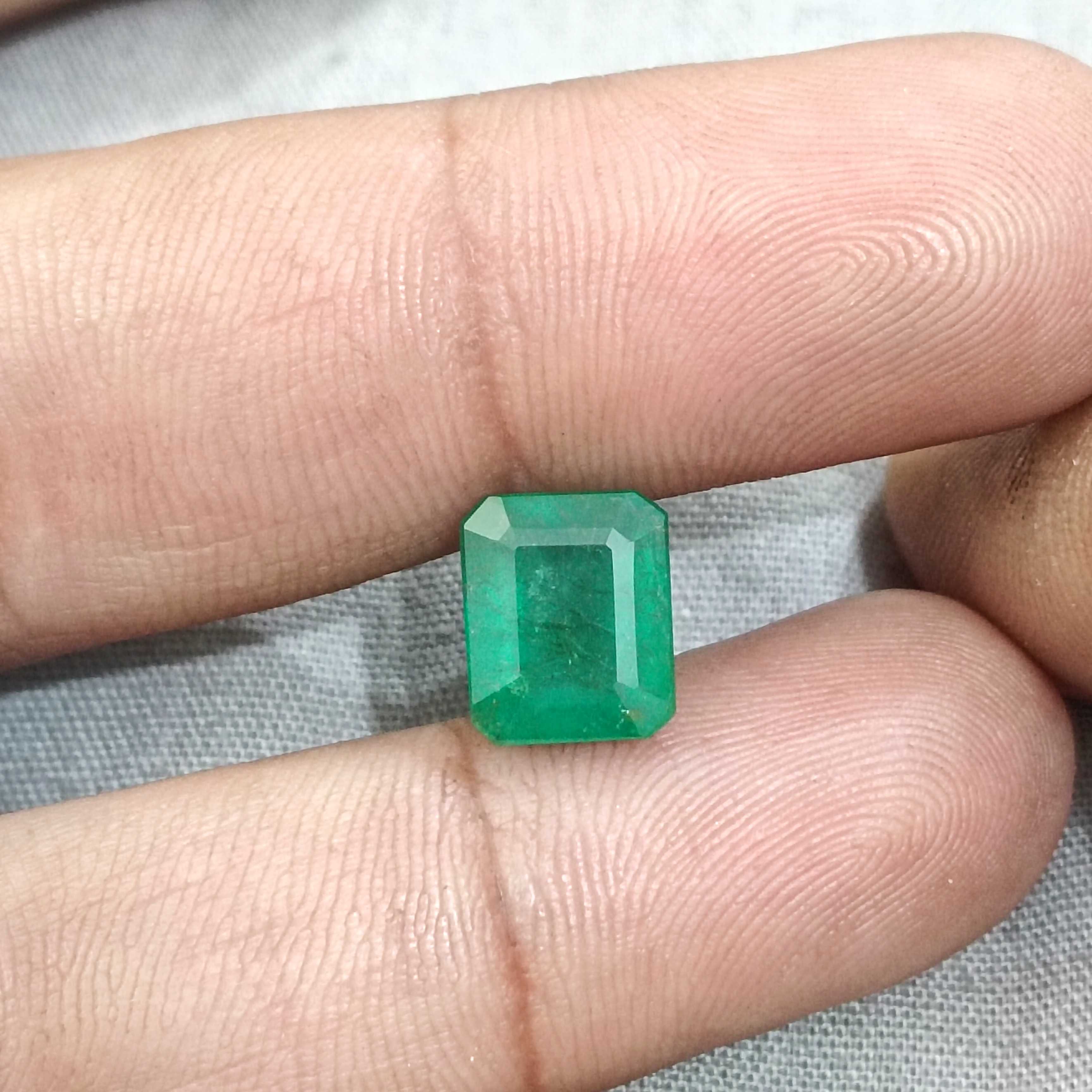 4.17ct GSI certified velvet green octagon cut Zambian emerald gemstone 