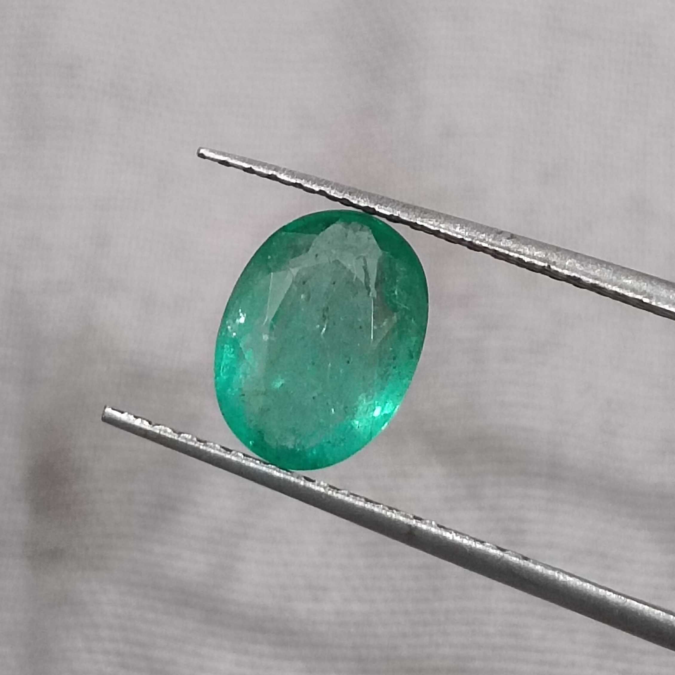 1.42ct GSI certified medium green oval cut emerald stone /