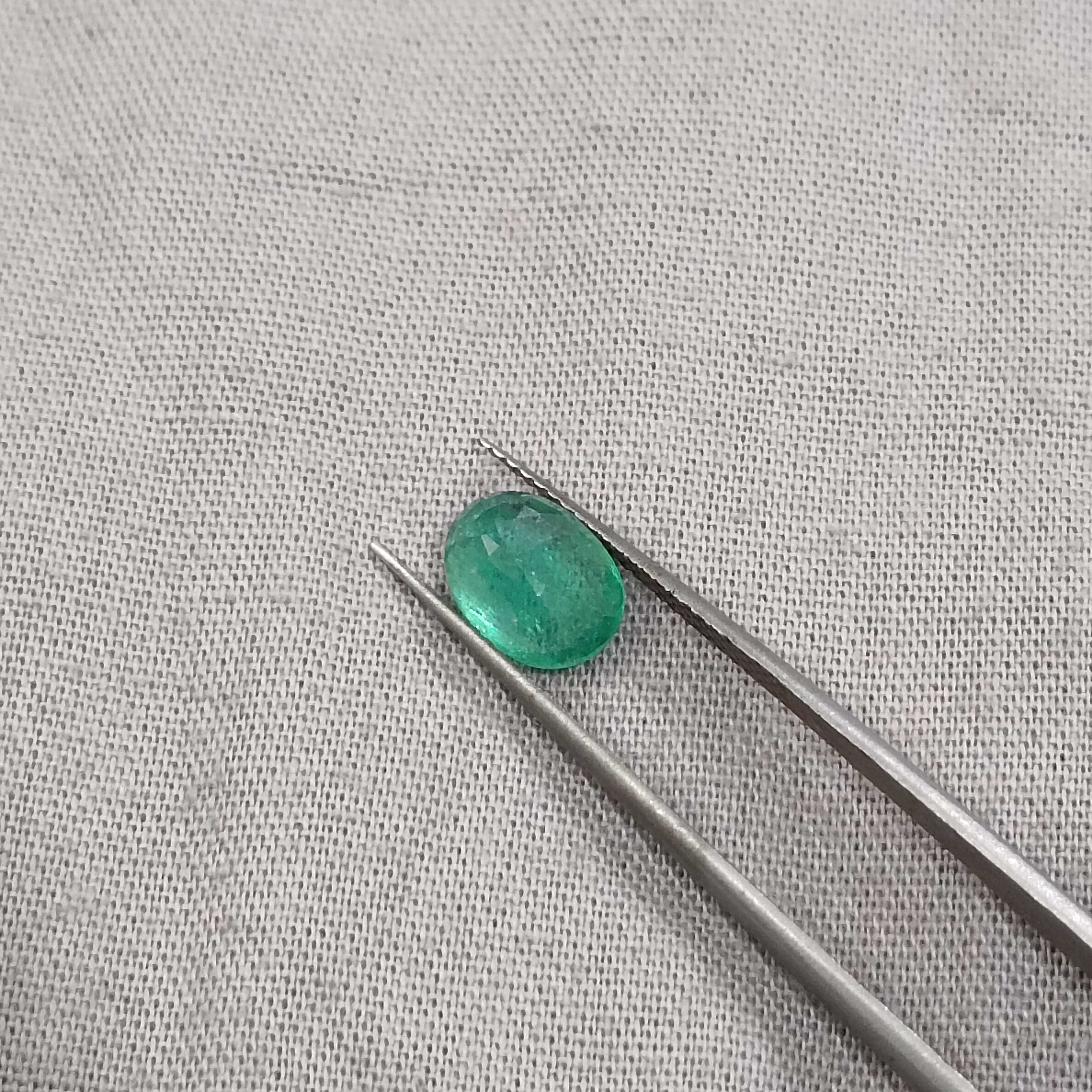 1.42ct GSI certified medium green oval cut emerald stone 