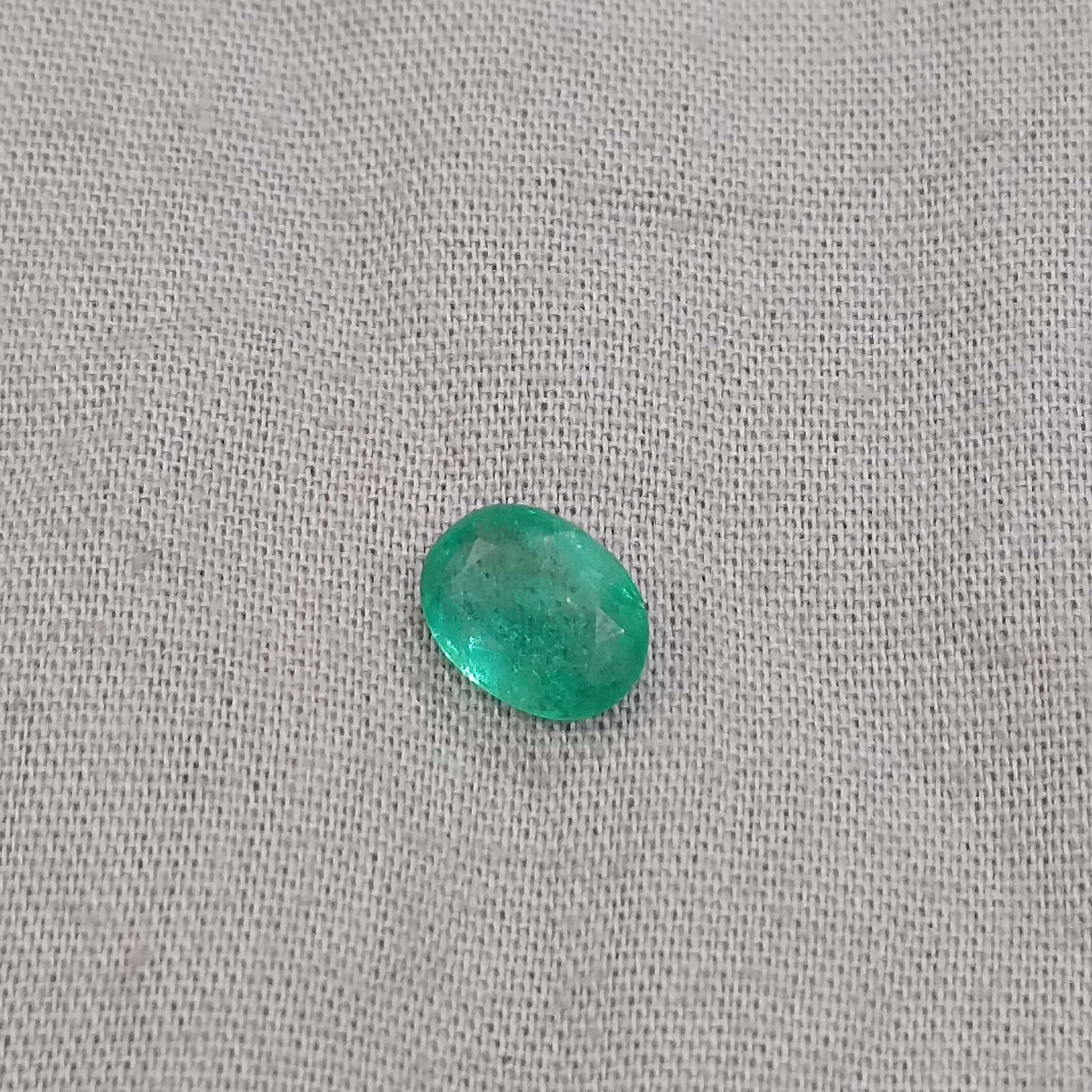 1.42ct GSI certified medium green oval cut emerald stone 