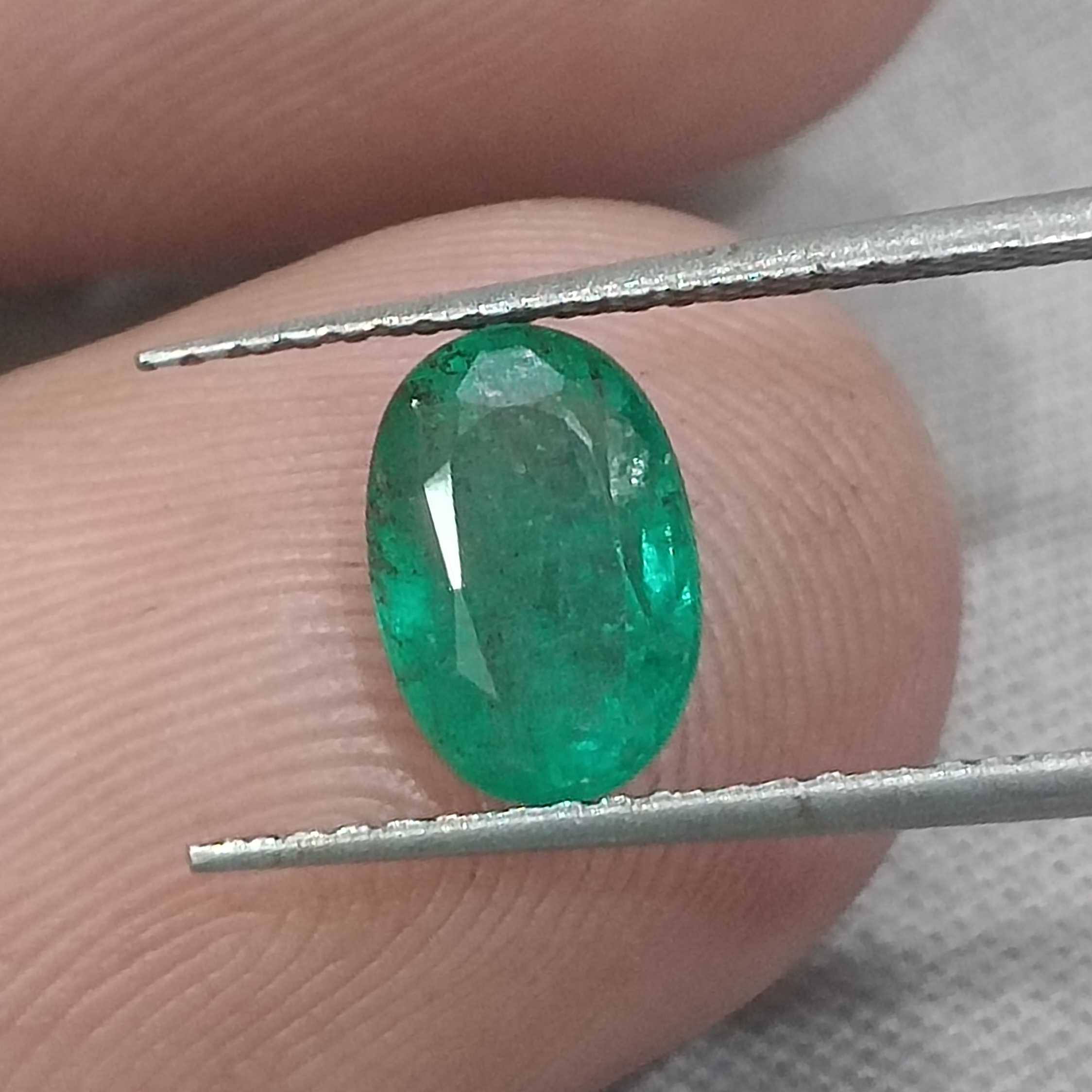 1.54ct GSI certified vivid green oval cut emerald /