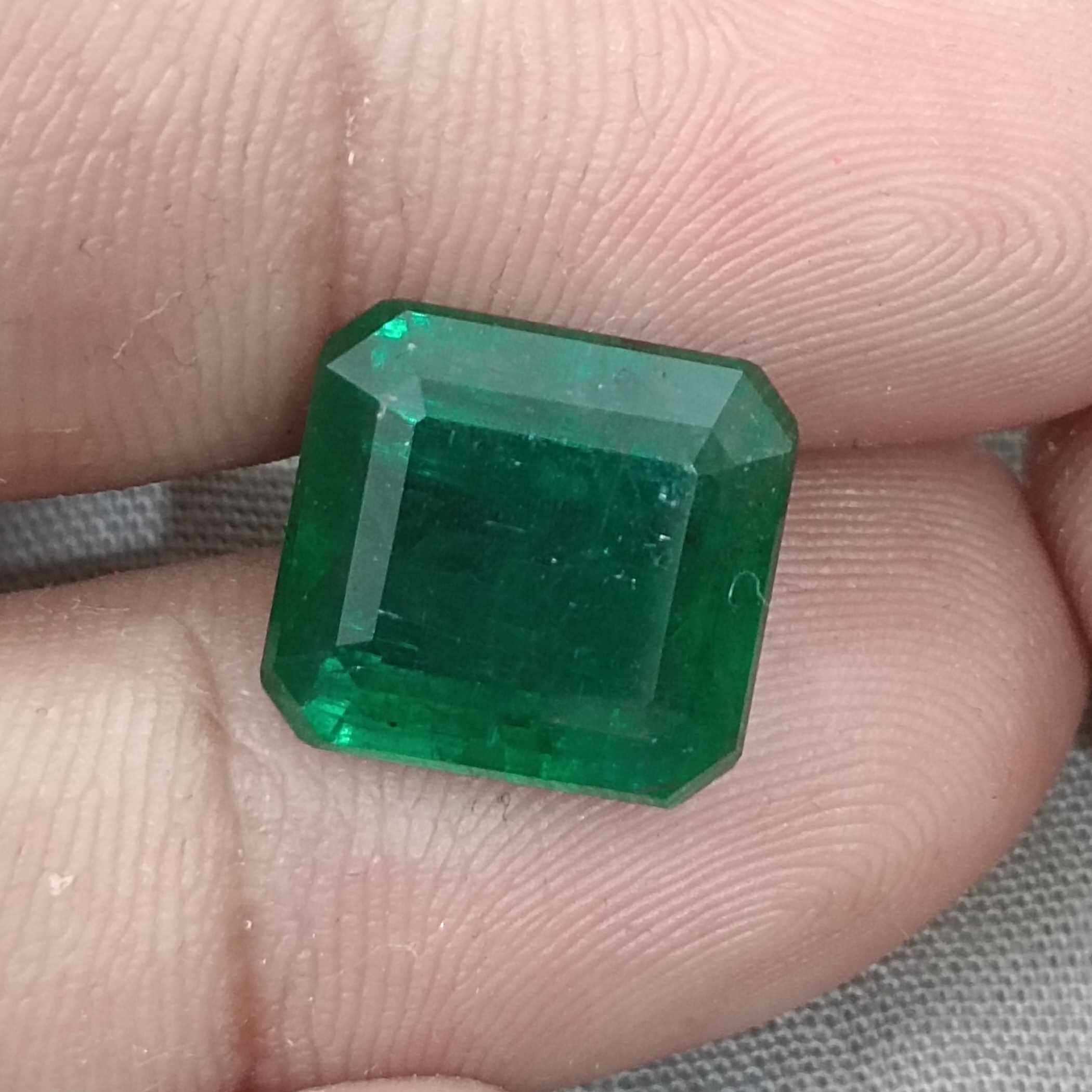 8.89ct vivid green octagon cut Zambian emerald gem