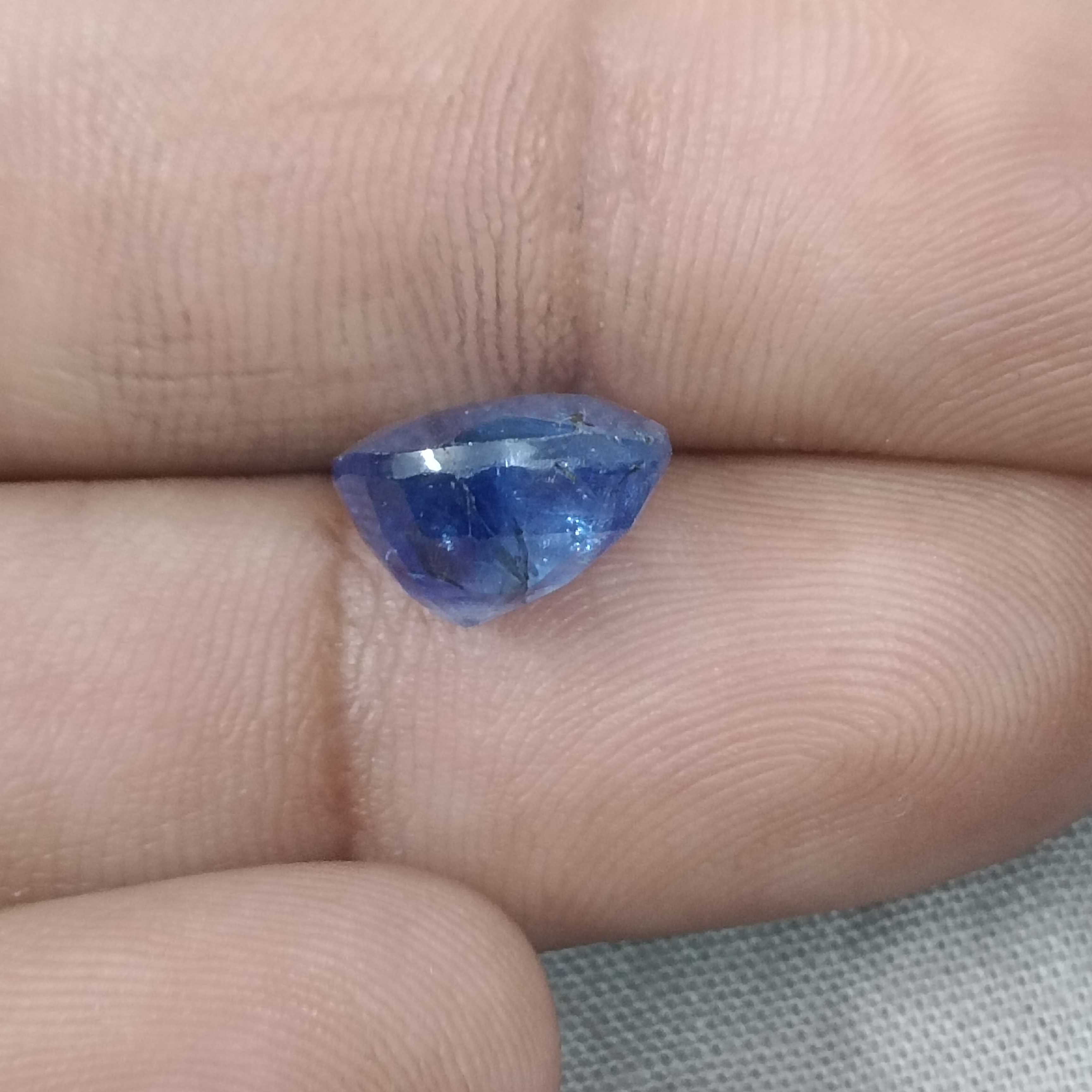 5.69ct GSI certified deep blue oval shape Ceylon origin sapphire stone H