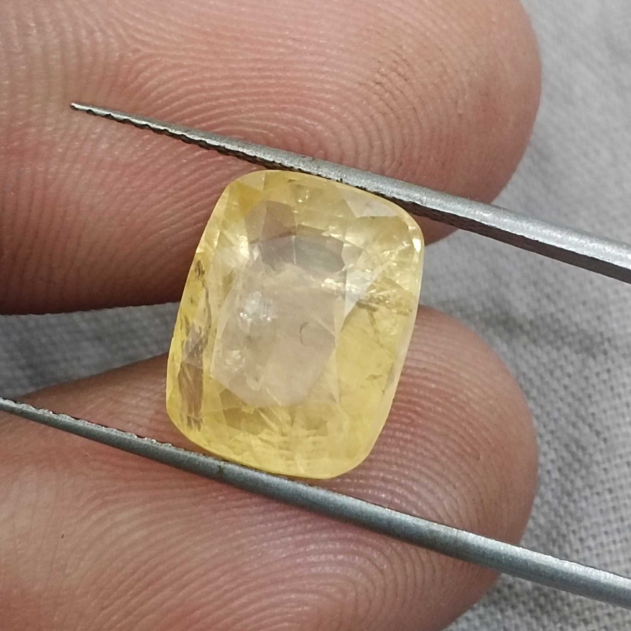 8.36ct GSI certified bright intense yellow cushion cut Ceylon origin untreated sapphire stone/